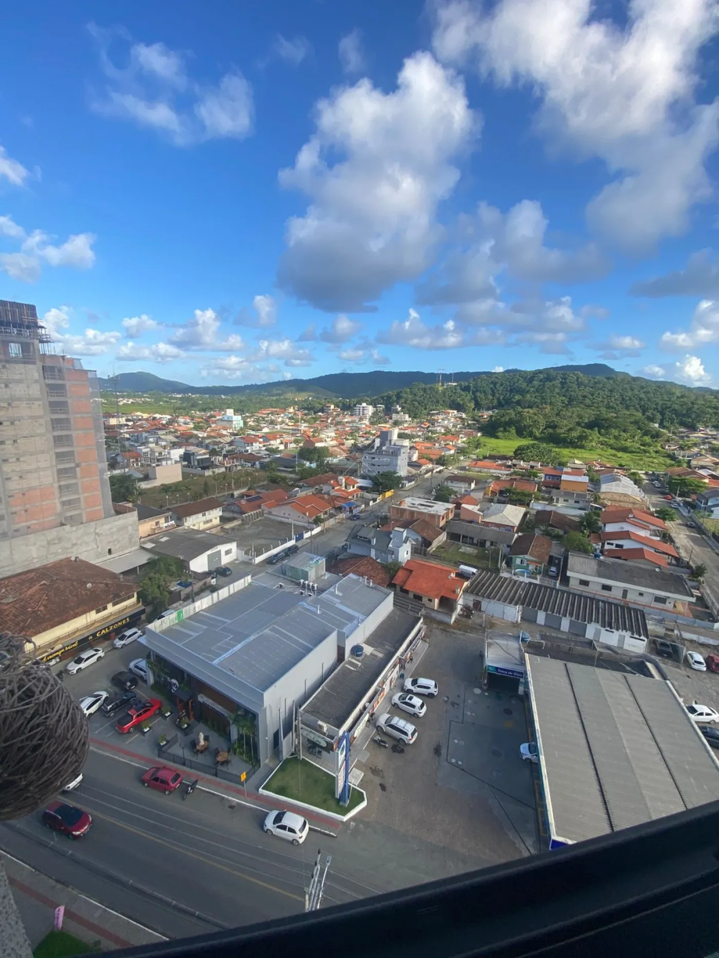 Apartamento mobiliado para locação no Itacolomi Home Club em Penha