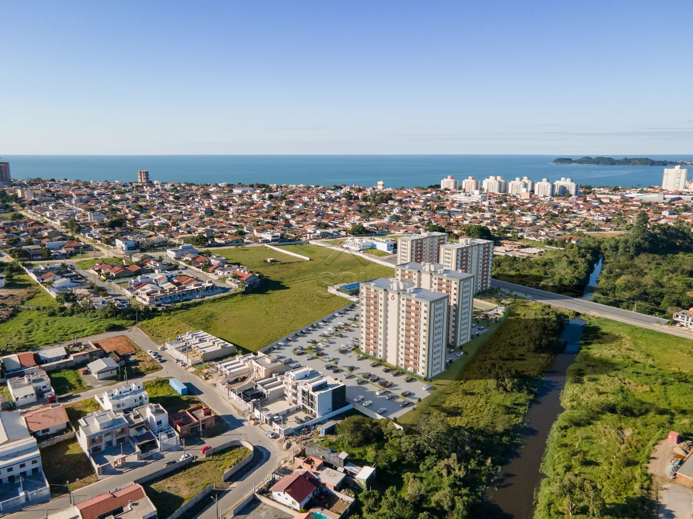 Apartamento novo à venda no Baía Azul Beach Club - Penha/SC