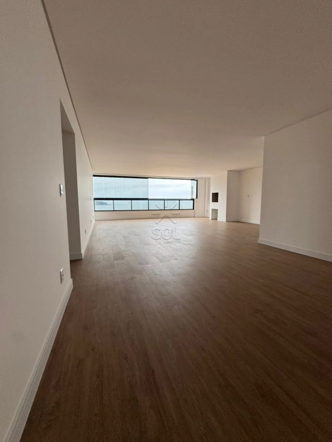 Apartamento de Alto Padrão à Venda no Edifício Torre Del Mar - Centro de Penha/SC