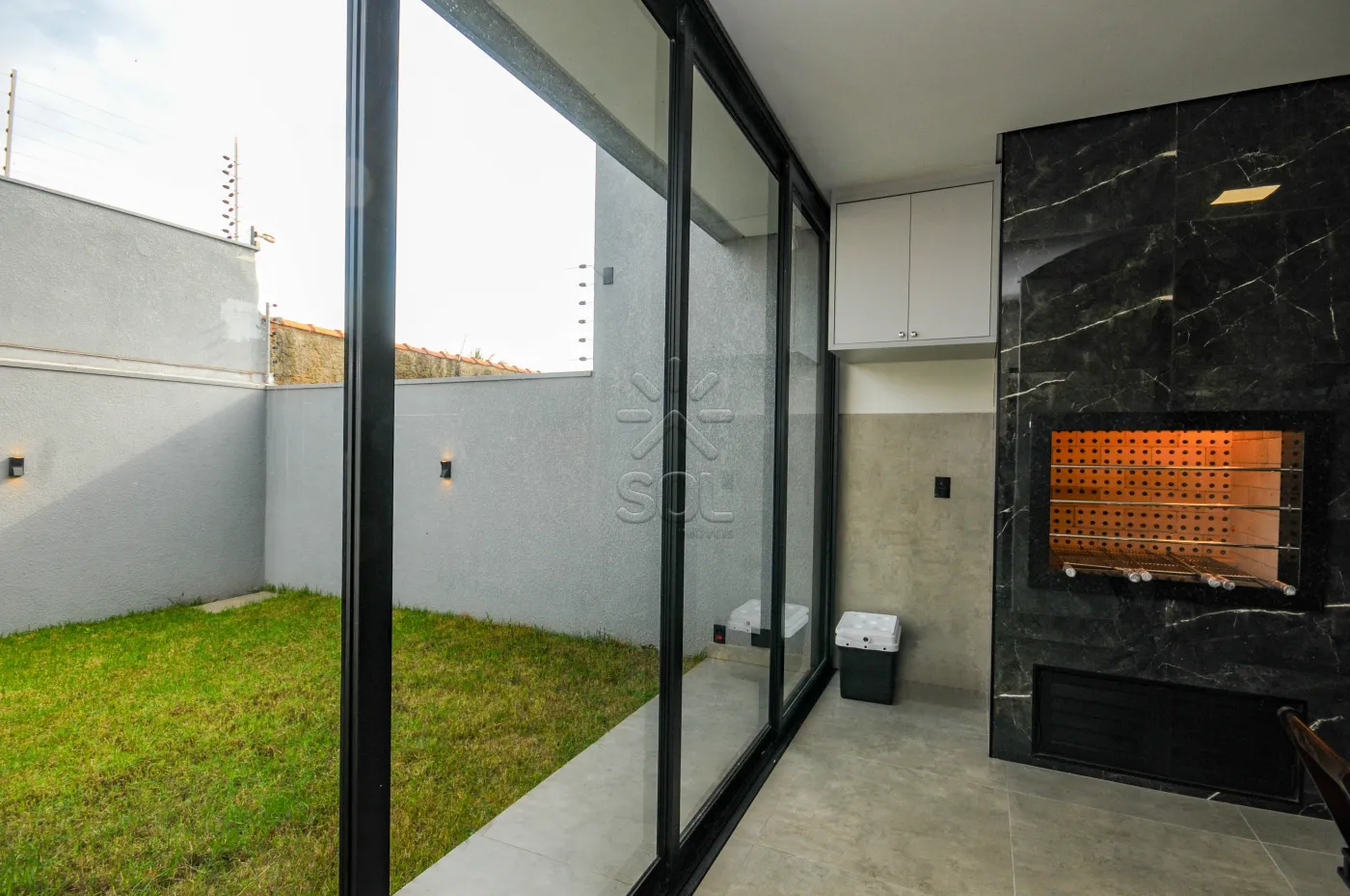 Sobrado novo de alto padrão à venda no Lancaster em Foz do Iguaçu/PR - 192m² | Mobiliado | 3 quartos | Área gourmet