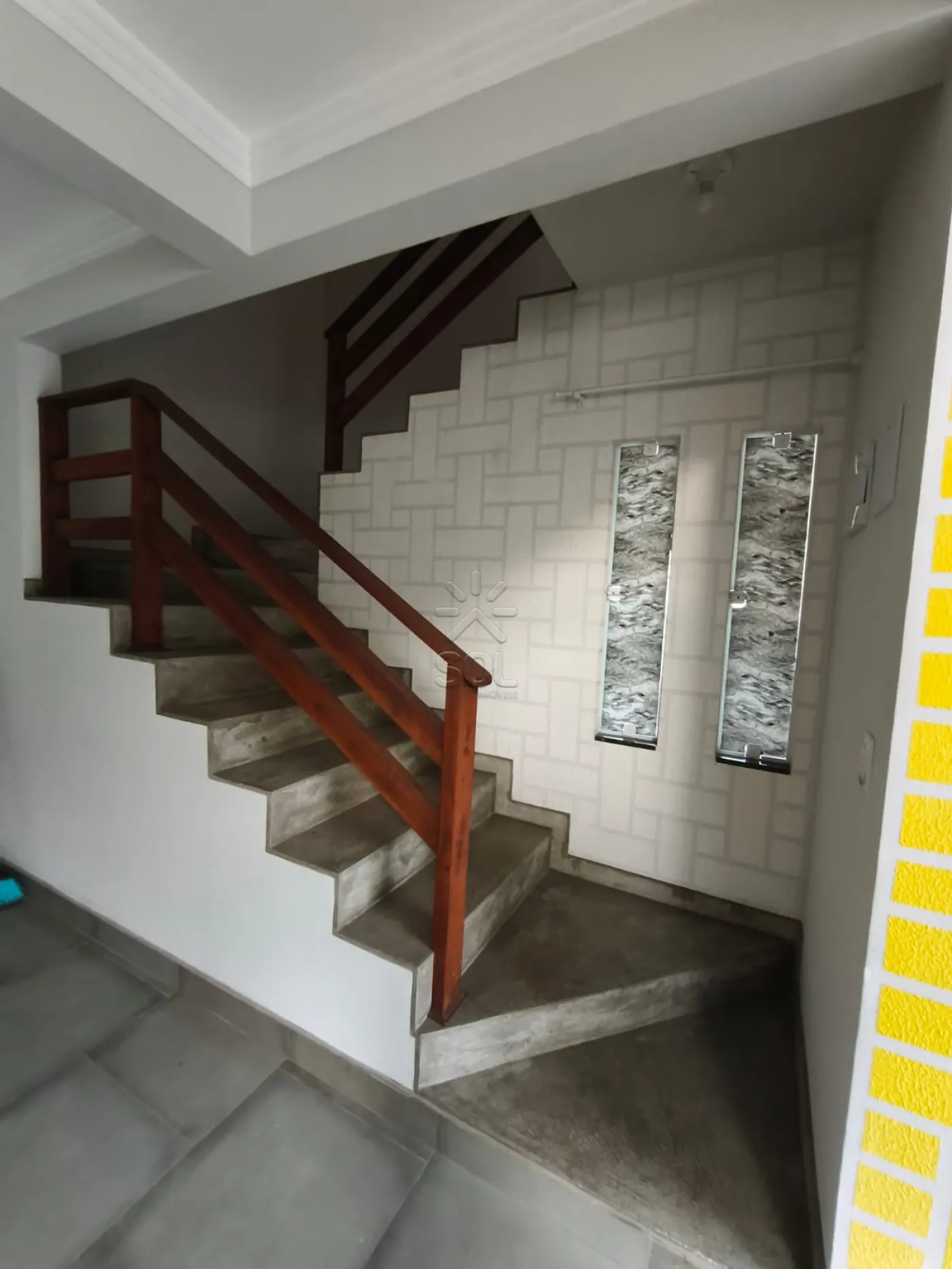 SOBRADO PARA LOCAÇÃO NO CENTRO DE BALNEÁRIO PIÇARRAS/SC
