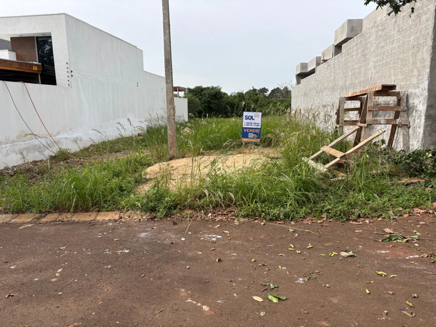 TERRENO À VENDA NO JARDIM DAS ÁGUAS - REGIÃO DO PORTO MEIRA