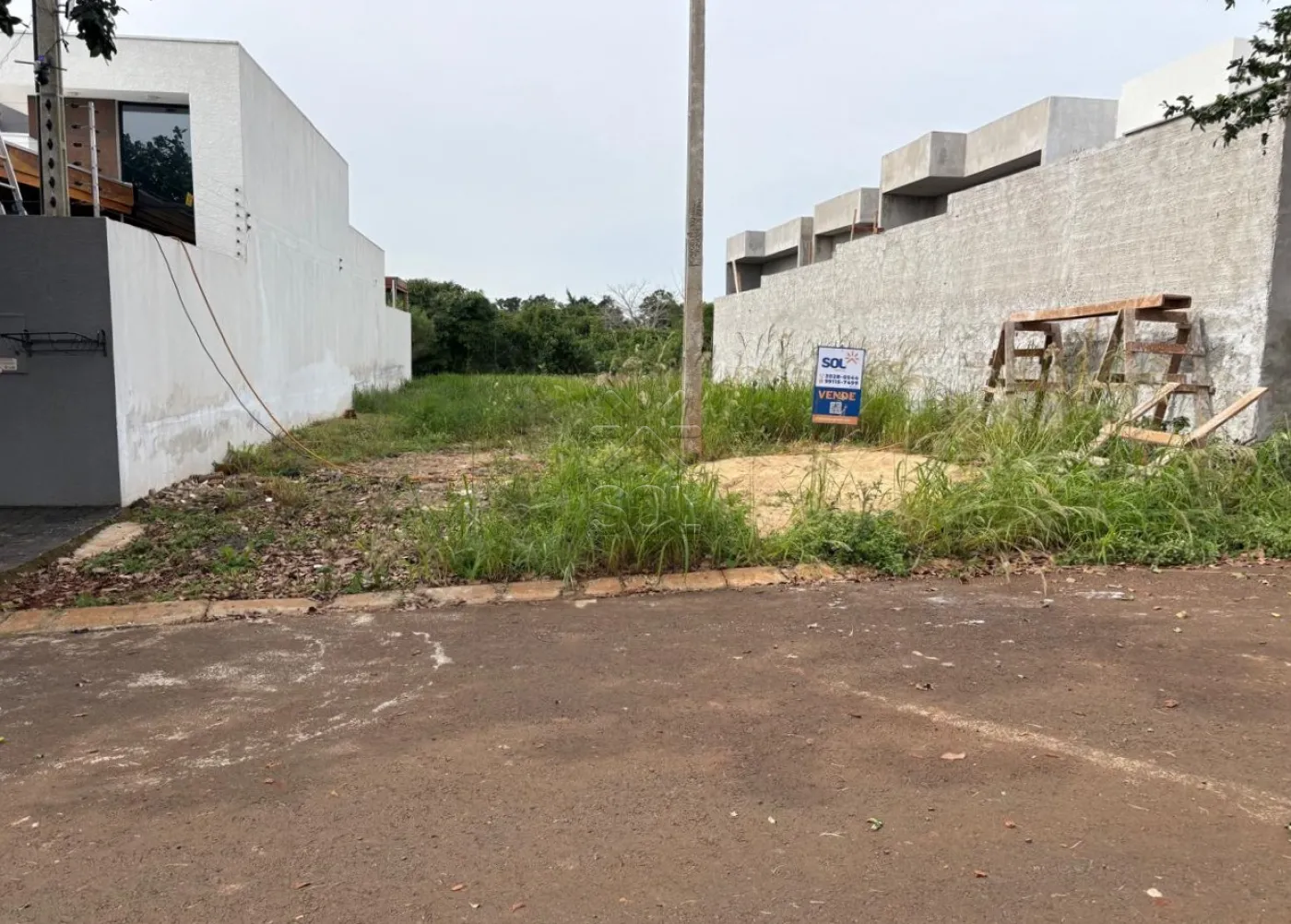TERRENO À VENDA NO JARDIM DAS ÁGUAS - REGIÃO DO PORTO MEIRA