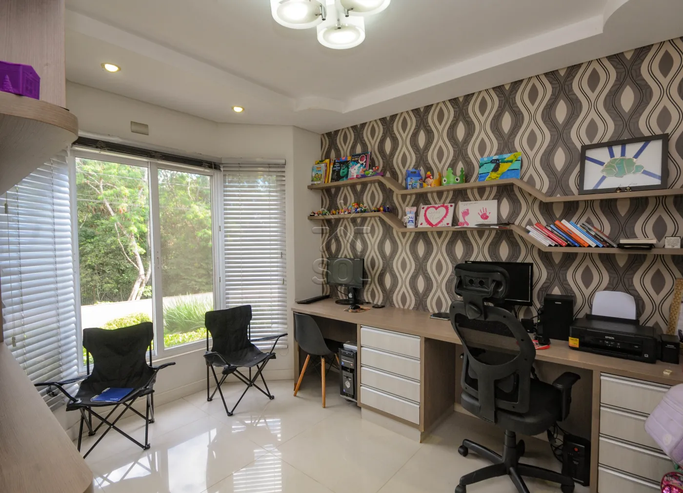 Sobrado de alto padrão à venda no Condomínio Country Iguaçu em Foz do Iguaçu/PR - 350m², piscina aquecida e 4 dormitórios
