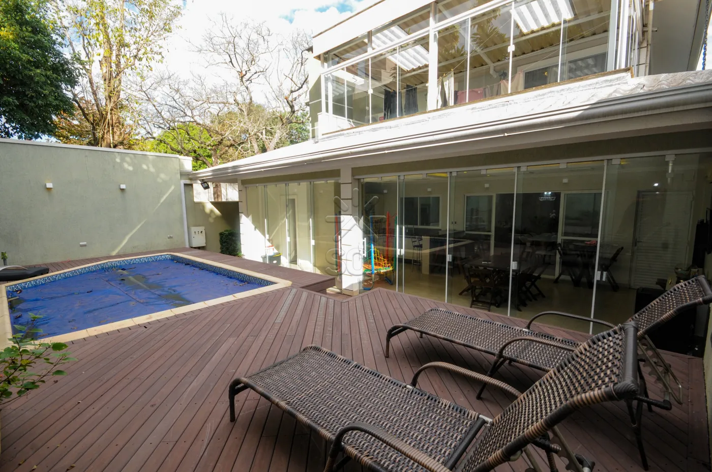 Sobrado de alto padrão à venda no Condomínio Country Iguaçu em Foz do Iguaçu/PR - 350m², piscina aquecida e 4 dormitórios