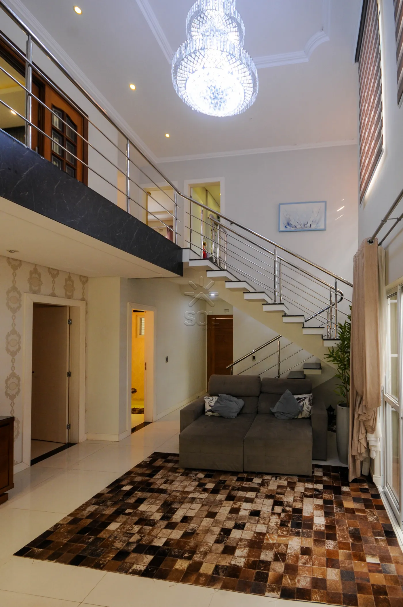 Sobrado de alto padrão à venda no Condomínio Country Iguaçu em Foz do Iguaçu/PR - 350m², piscina aquecida e 4 dormitórios