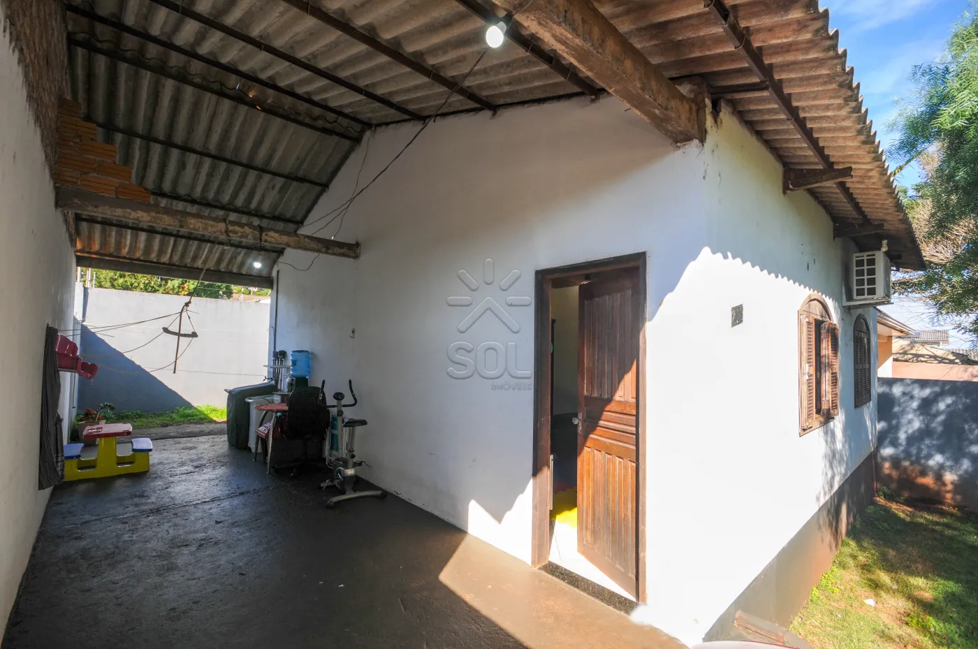 Casa à venda no Portal da Foz em Foz do Iguaçu/PR - Imóvel de esquina com 81m² e 2 quartos