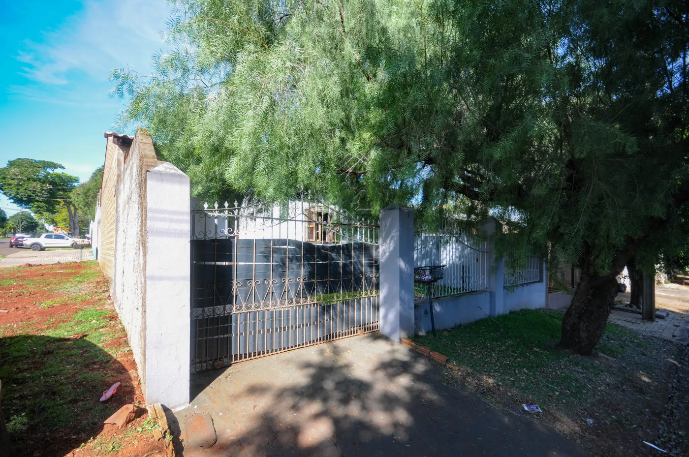 Casa à venda no Portal da Foz em Foz do Iguaçu/PR - Imóvel de esquina com 81m² e 2 quartos