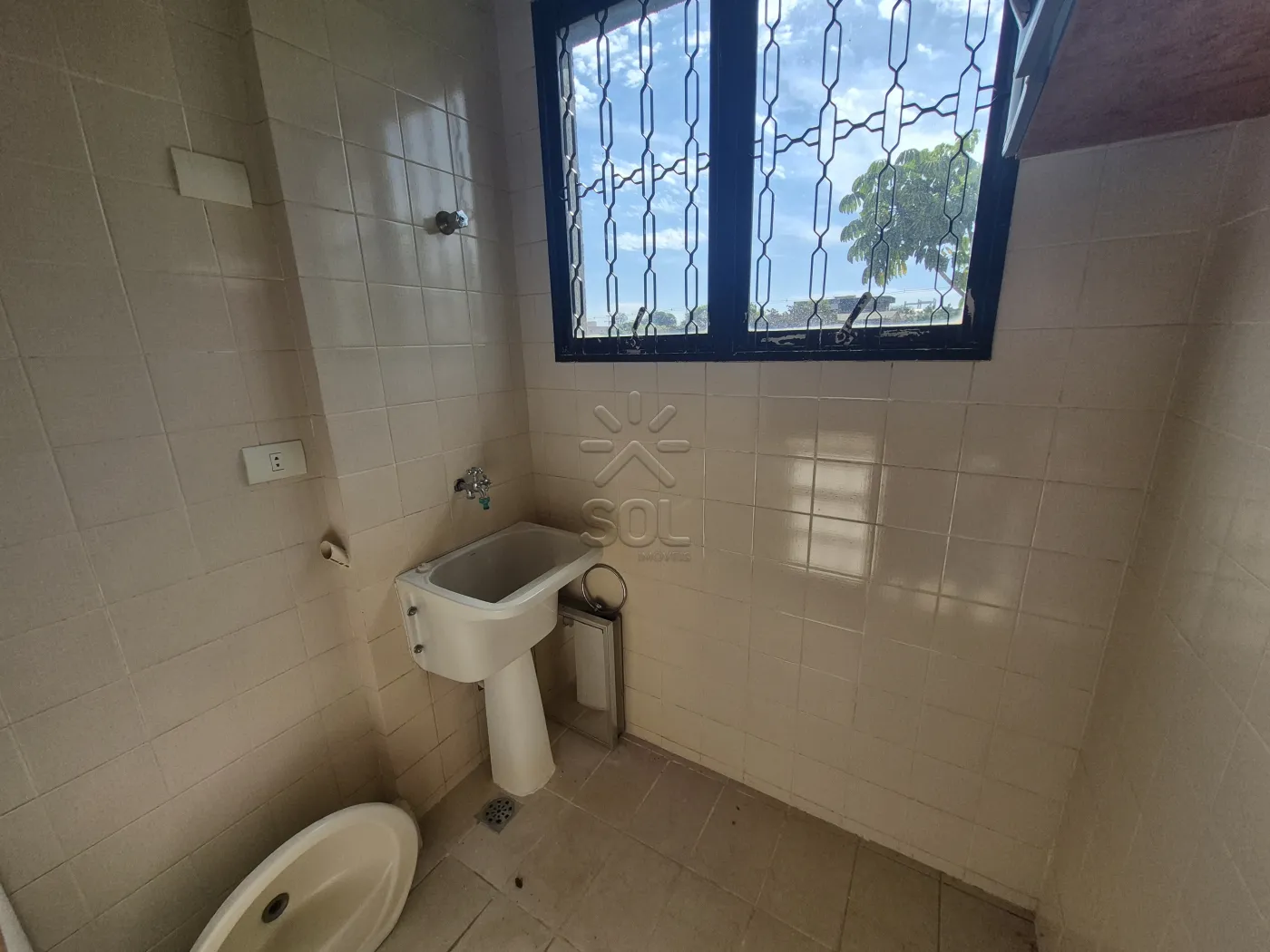 Apartamento à venda no Residencial Tarobá em Foz do Iguaçu/PR - 3 quartos, sendo 1 suíte, na Avenida João Paulo II
