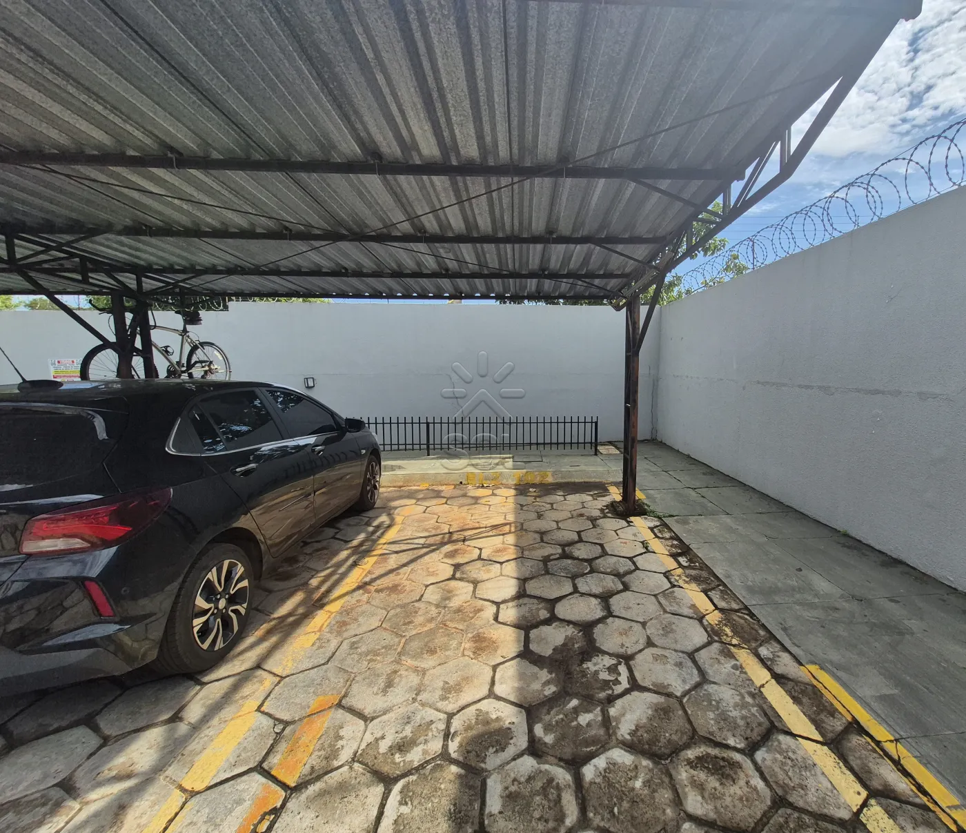 Apartamento à venda no Residencial Tarobá em Foz do Iguaçu/PR - 3 quartos, sendo 1 suíte, na Avenida João Paulo II