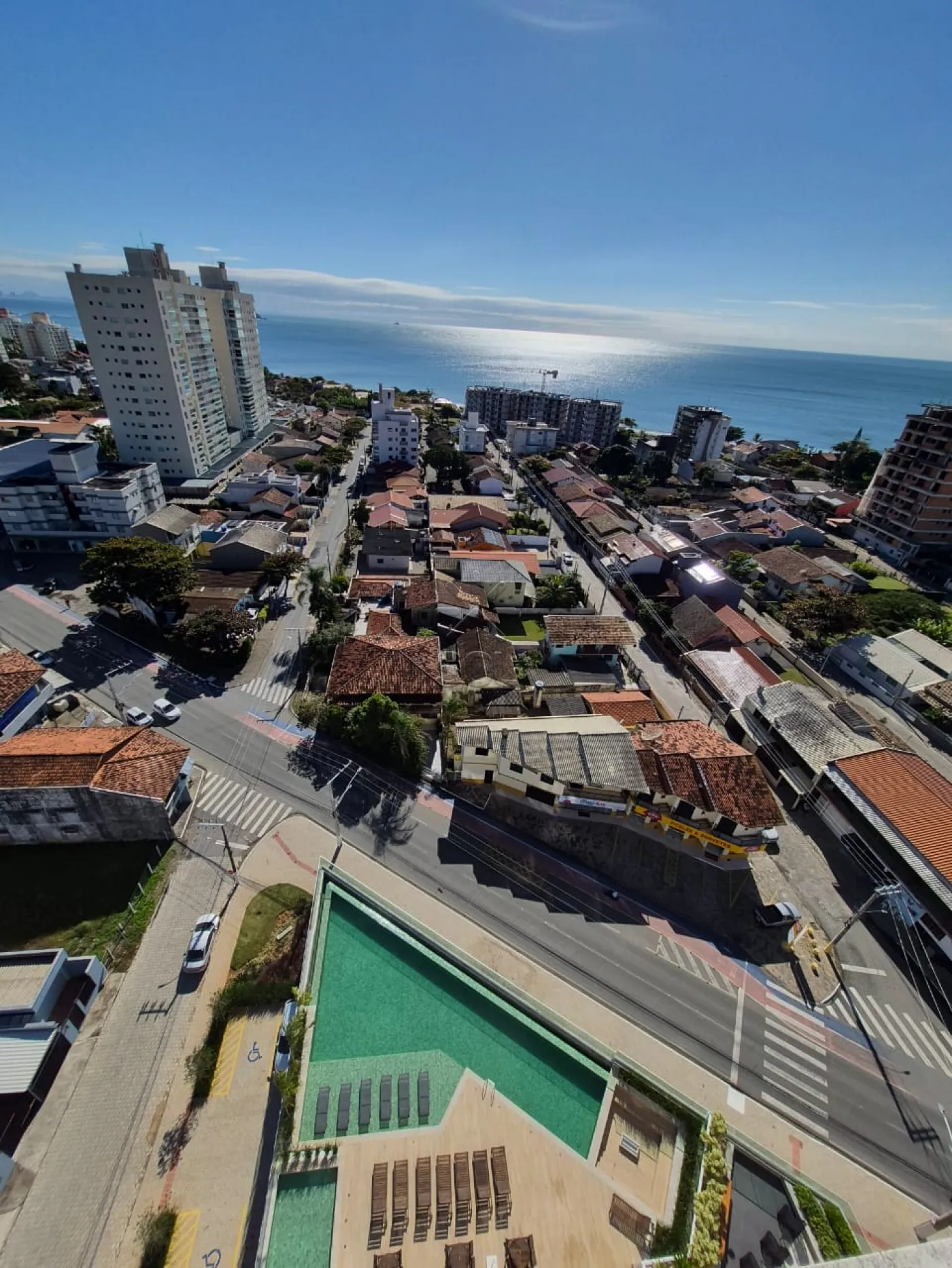 Apartamento de alto padrão à venda no Bersi Home Club em Penha/SC - 3 suítes, 105,50m² e a apenas 300 metros da praia