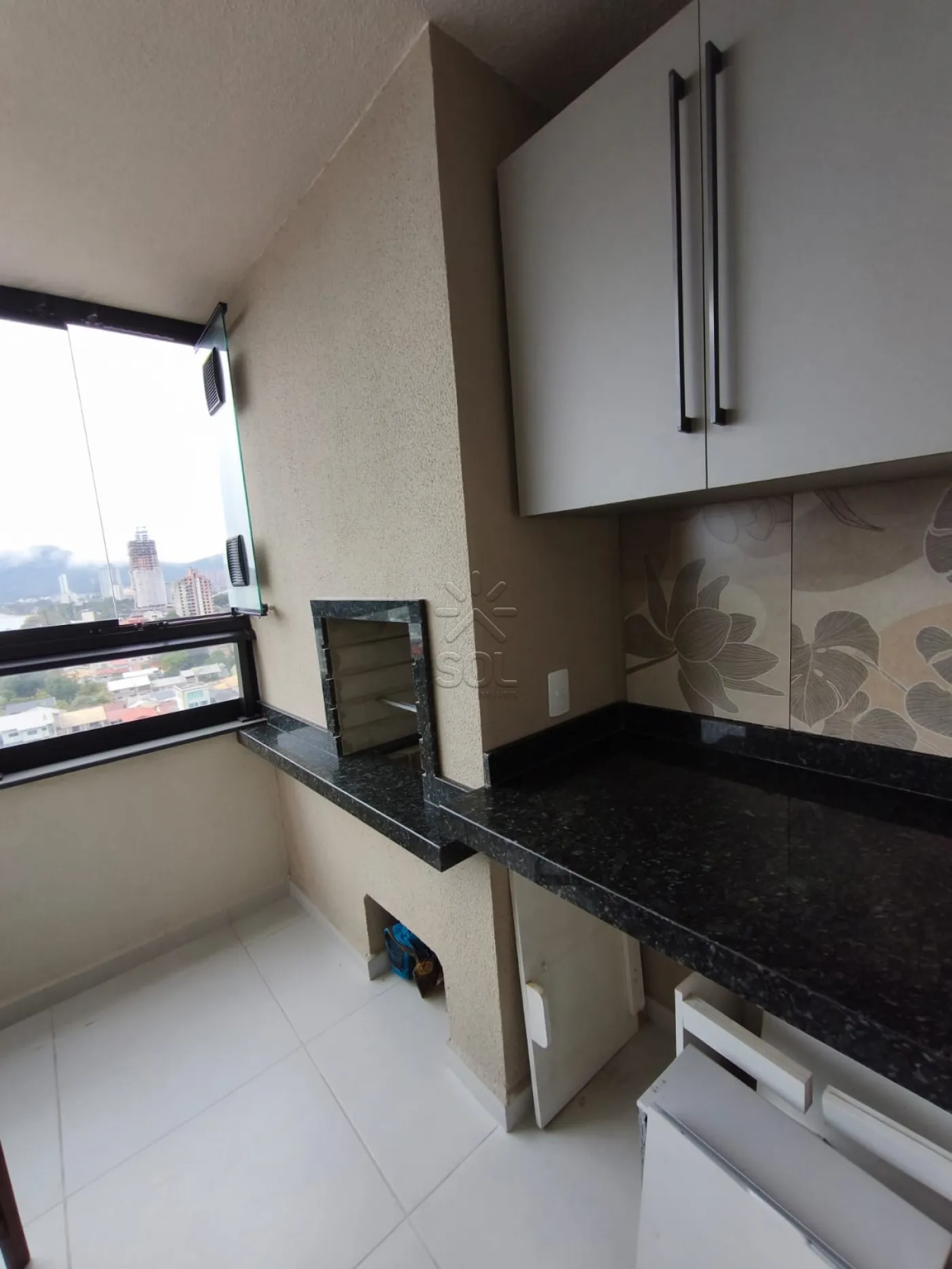 Apartamento mobiliado para locação no Skyline Comfort Club em Penha/SC - 3 quartos, 2 vagas e infraestrutura completa