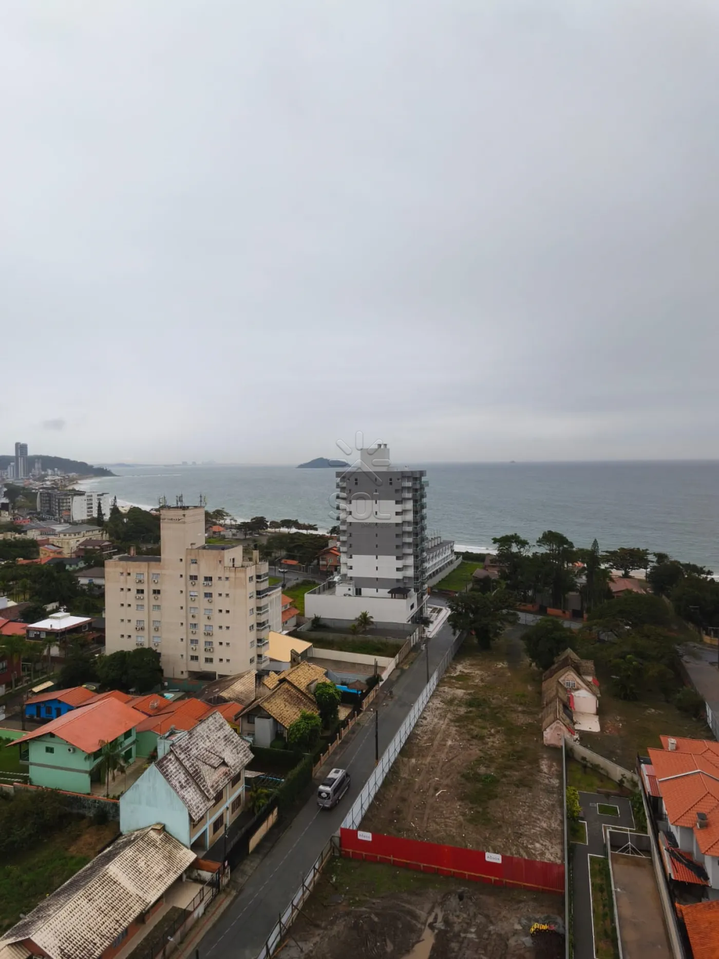 Apartamento mobiliado para locação no Skyline Comfort Club em Penha/SC - 3 quartos, 2 vagas e infraestrutura completa
