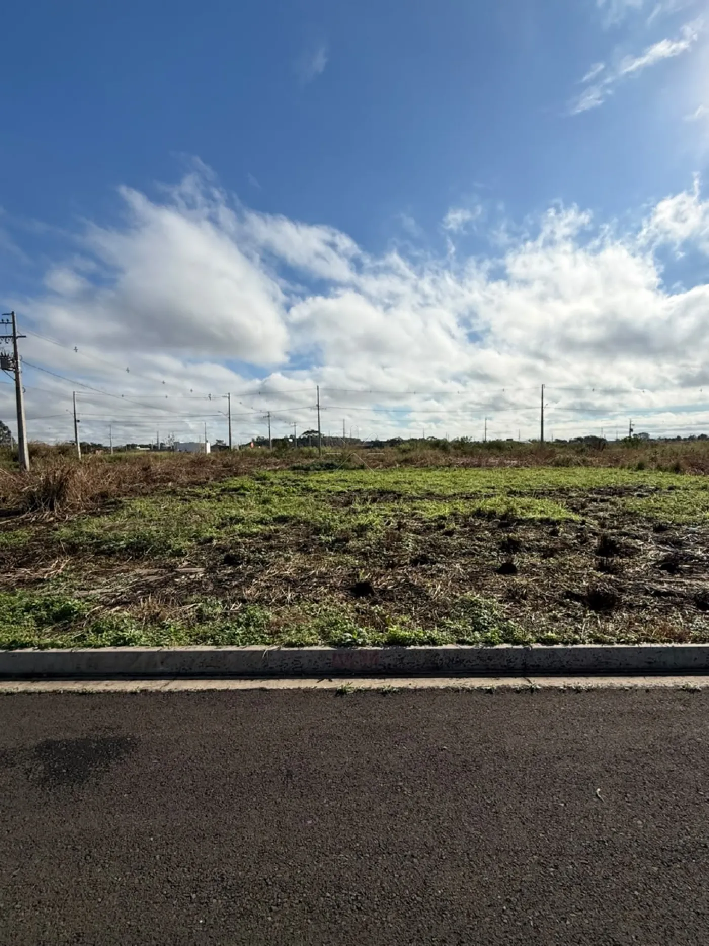 Terreno à venda no Loteamento Ecoville 2 em Foz do Iguaçu/PR - 210m², plano e pronto para construir