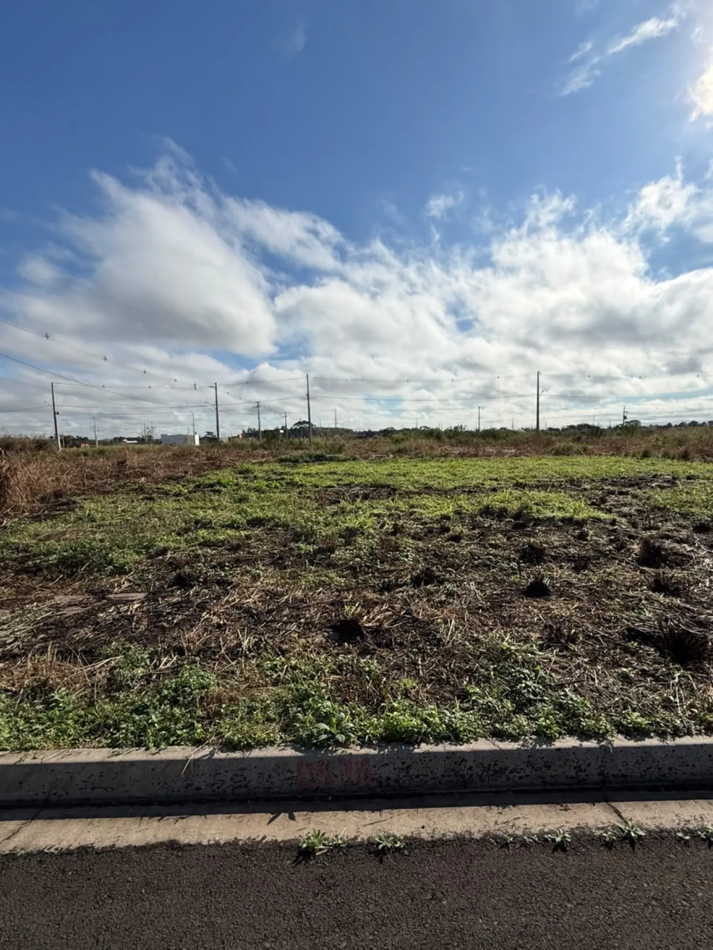 Terreno à venda no Loteamento Ecoville 2 em Foz do Iguaçu/PR - 210m², plano e pronto para construir