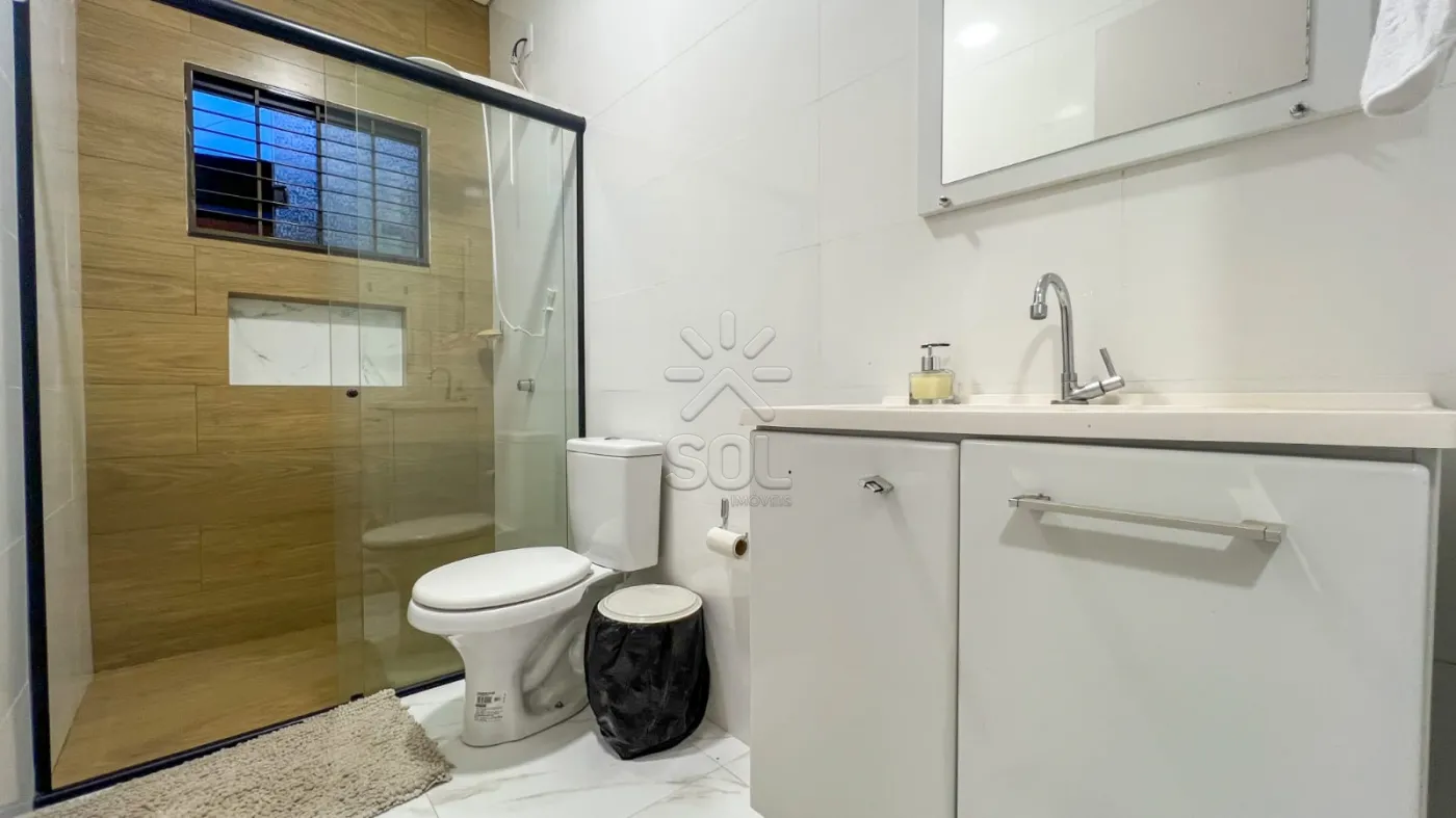 Casa à venda no Jardim Lancaster em Foz do Iguaçu/PR - 3 quartos, sendo suíte, energia solar e área gourmet