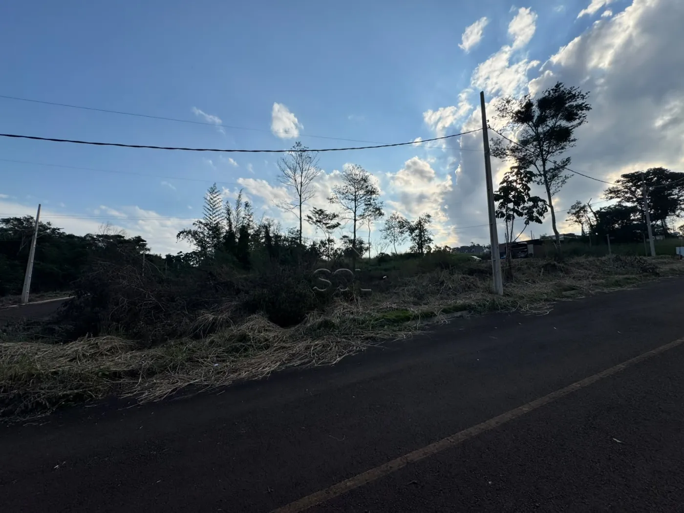 Terreno de esquina à venda no Loteamento Ecoville 1, em Foz do Iguaçu/PR - 280m²
