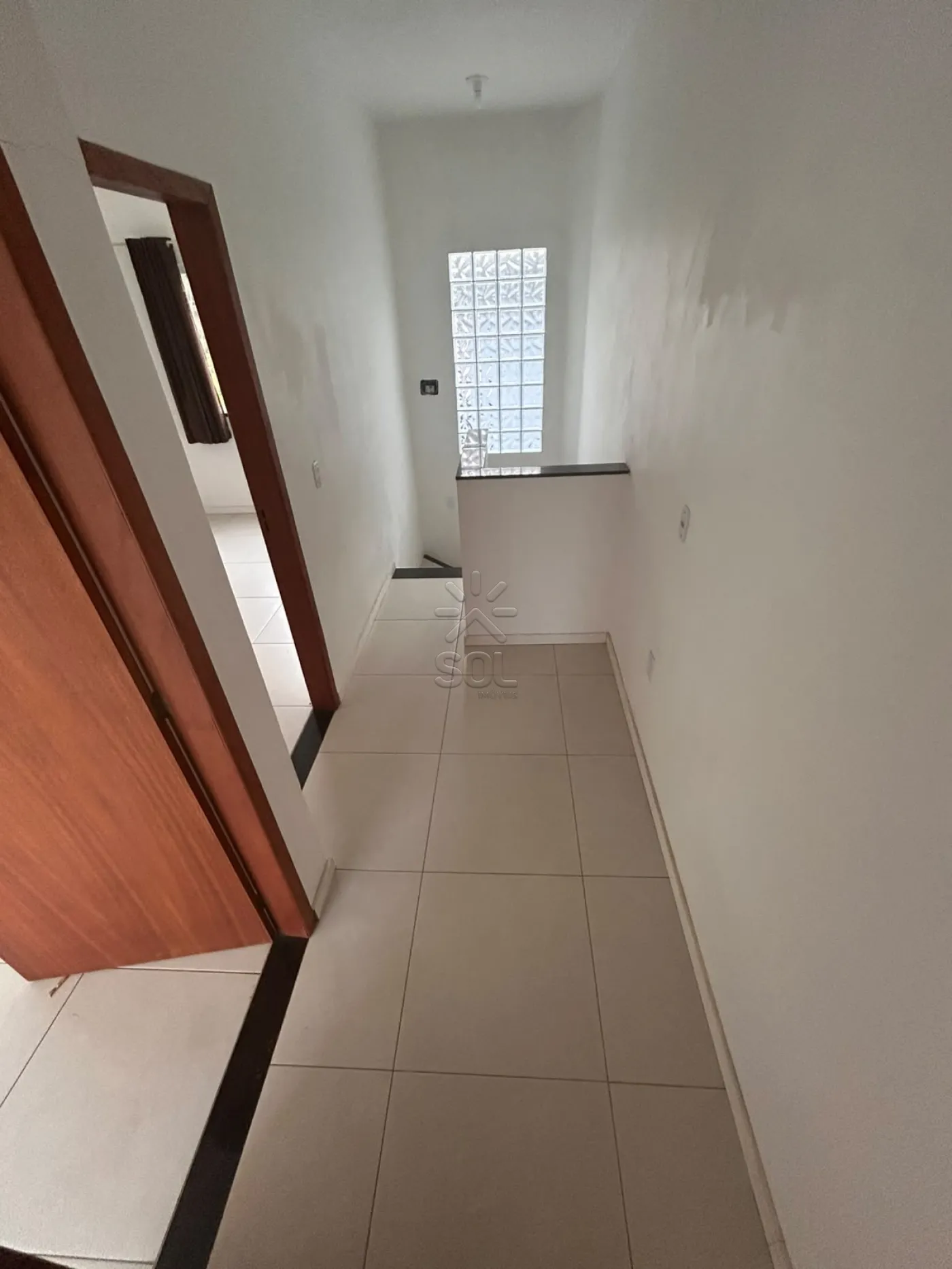 Sobrado para locação em condomínio fechado no bairro Itacolomi, Balneário Piçarras/SC - 82,75m² | 2 quartos