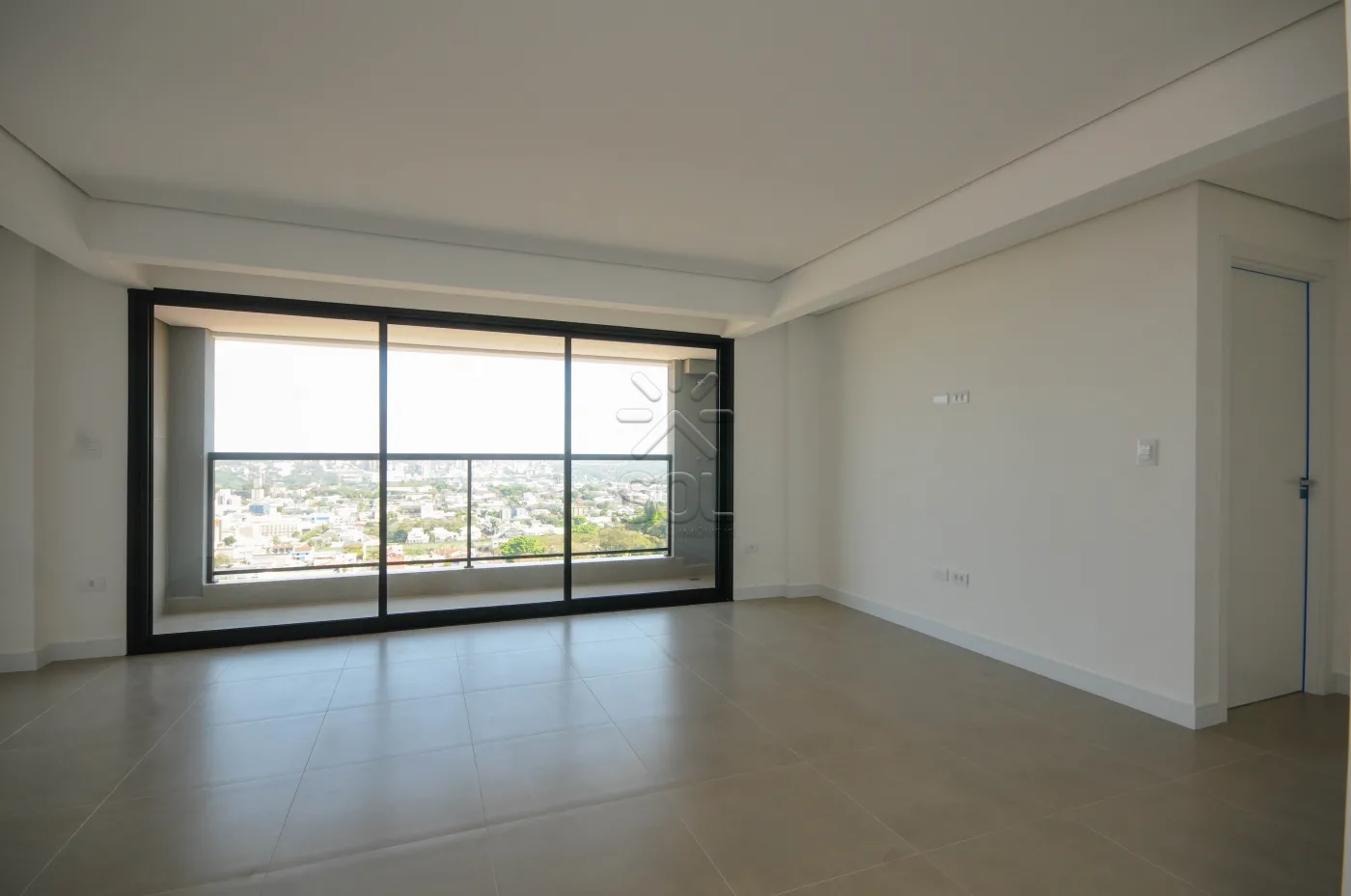 Apartamento semimobiliado para locação, Edifício Sunset 3635 - Foz do Iguaçu/PR