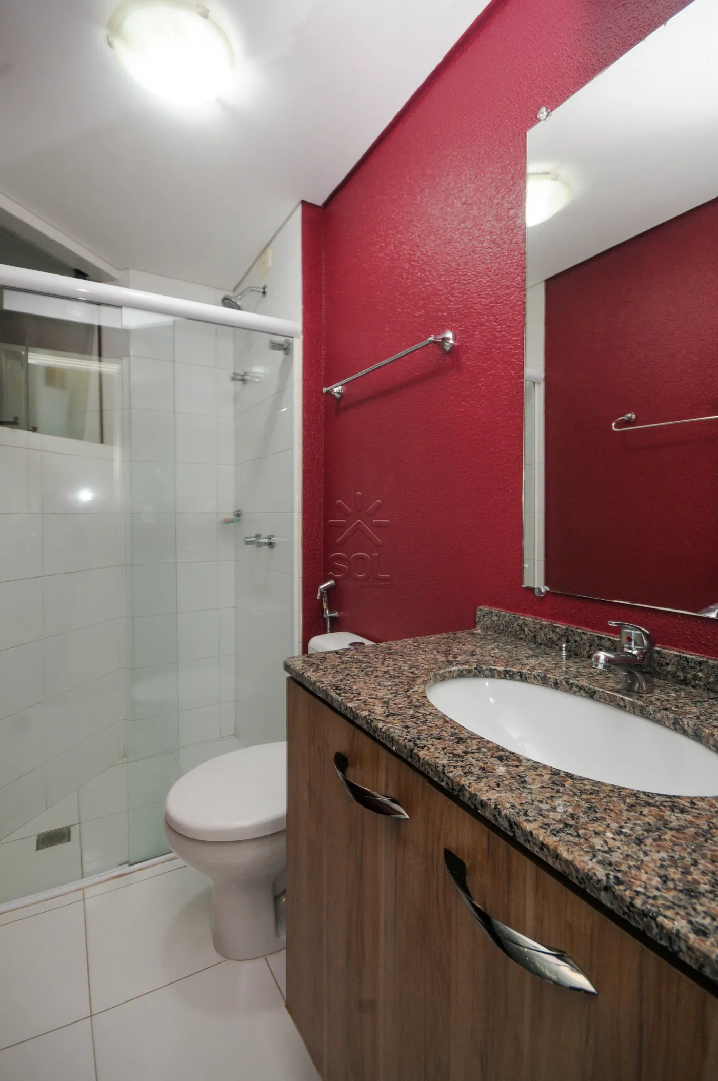 Apartamento semimobiliado à venda no Edifício Viena, Centro de Foz do Iguaçu/PR - 102,22m² | 3 quartos | 2 vagas