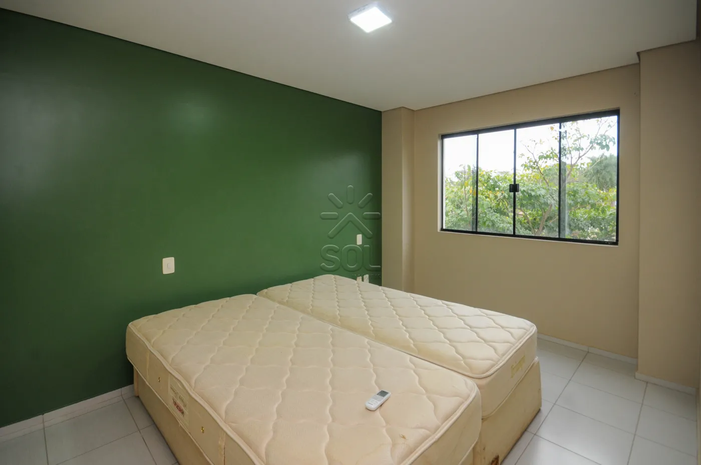 Apartamento semimobiliado à venda no Edifício Viena, Centro de Foz do Iguaçu/PR - 102,22m² | 3 quartos | 2 vagas