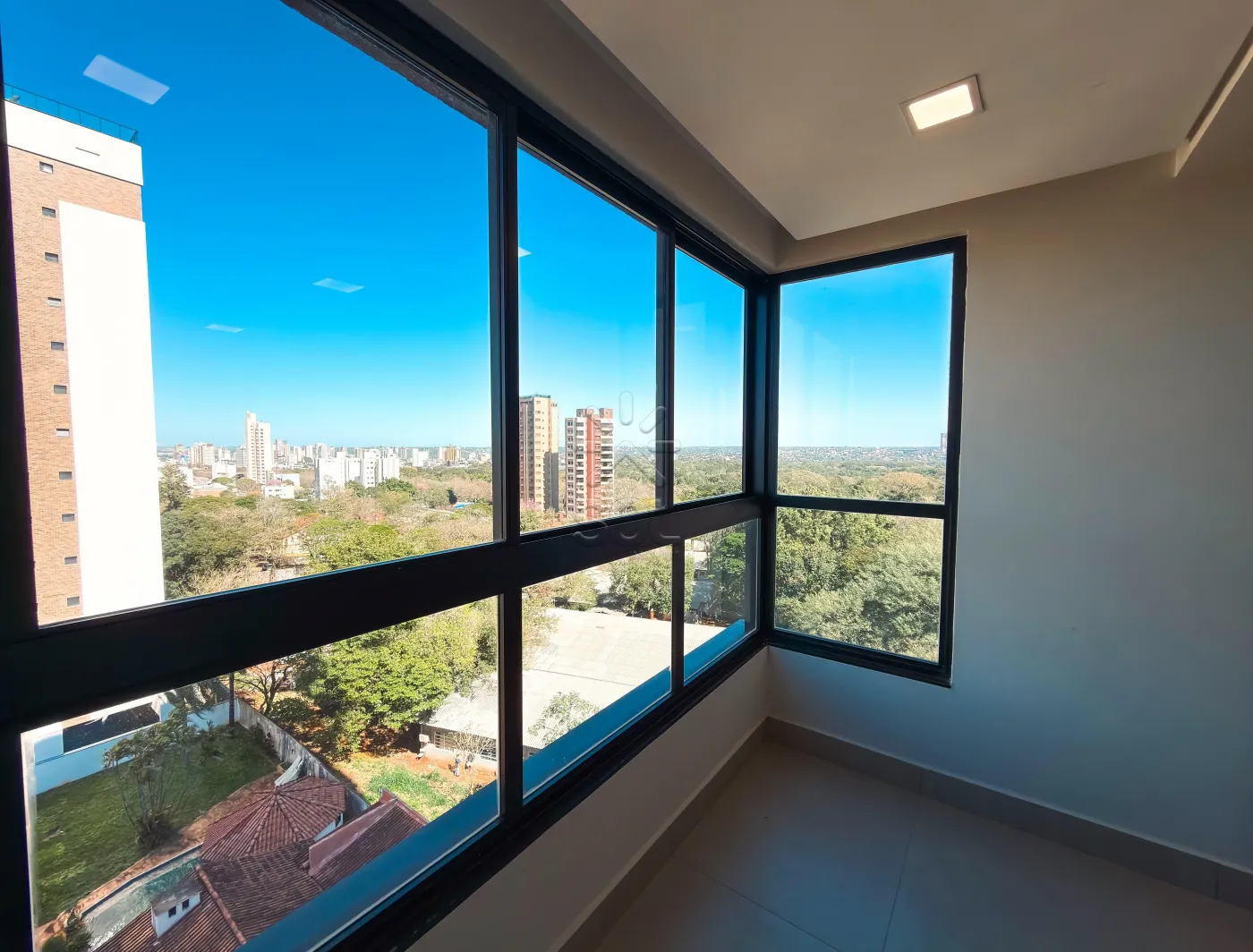 Apartamento à venda no Edifício Polo Centro, em Foz do Iguaçu/PR - 63,08m² | 1 suíte + 1 quarto