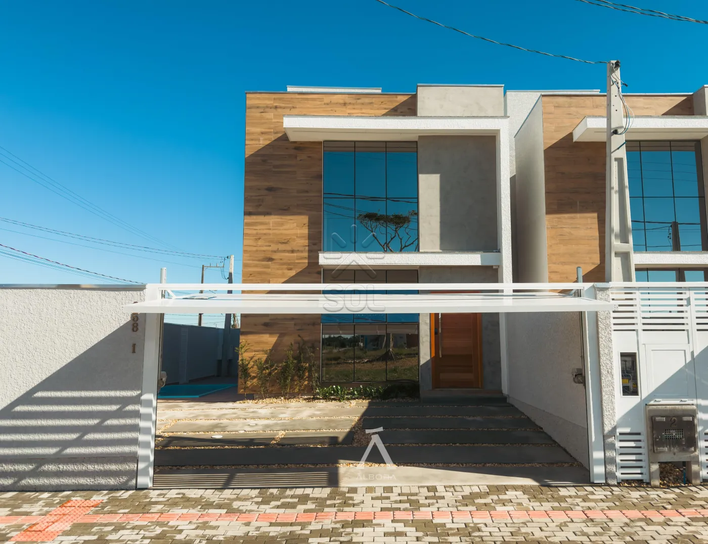 Casa nova de esquina à venda em Nova Barra Velha, Barra Velha/SC - 123m² | 3 quartos | Piscina