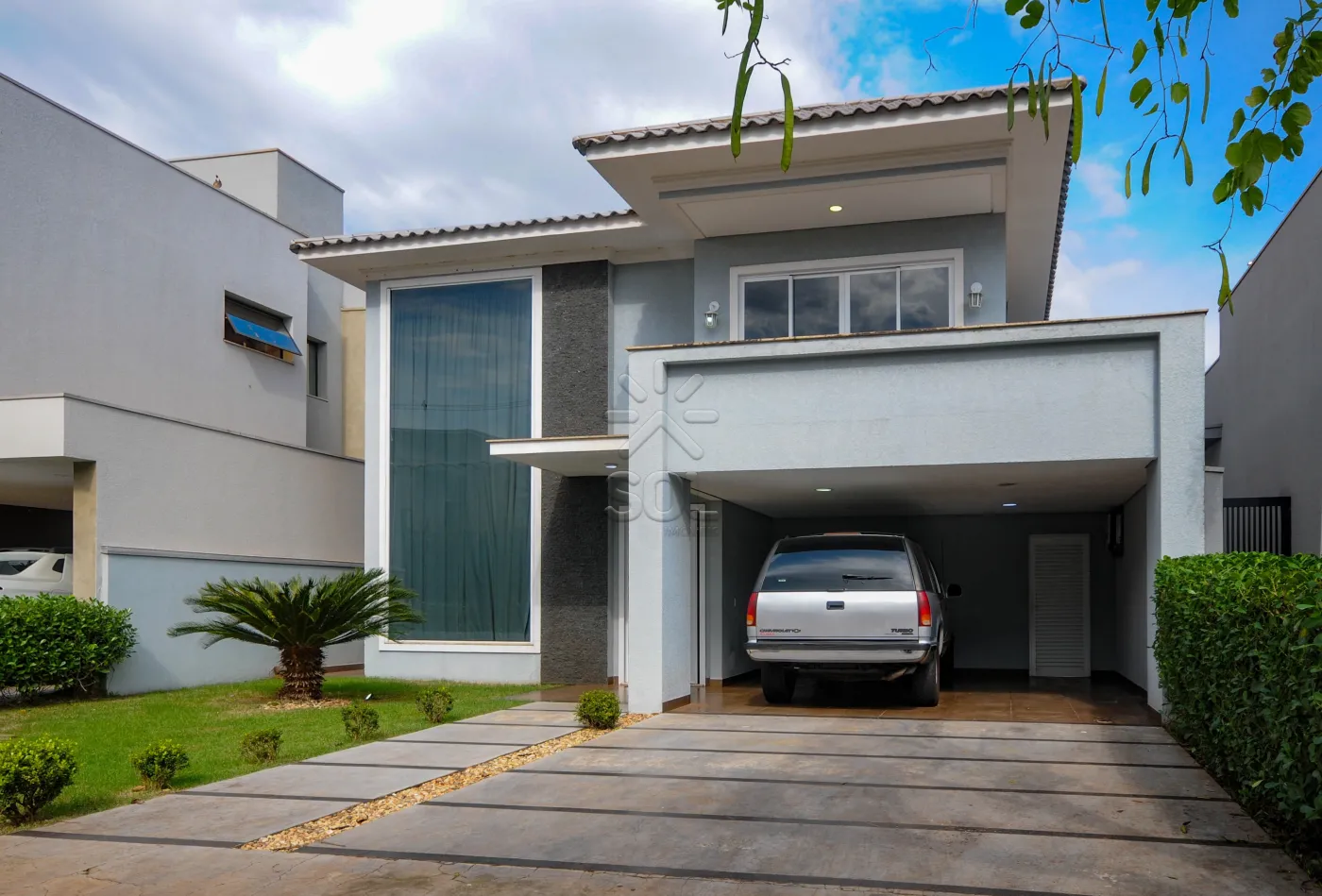 Sobrado de alto padrão à venda no Condomínio Terras Alpha II, em Foz do Iguaçu/PR - 290m² | Piscina | Energia fotovoltaica