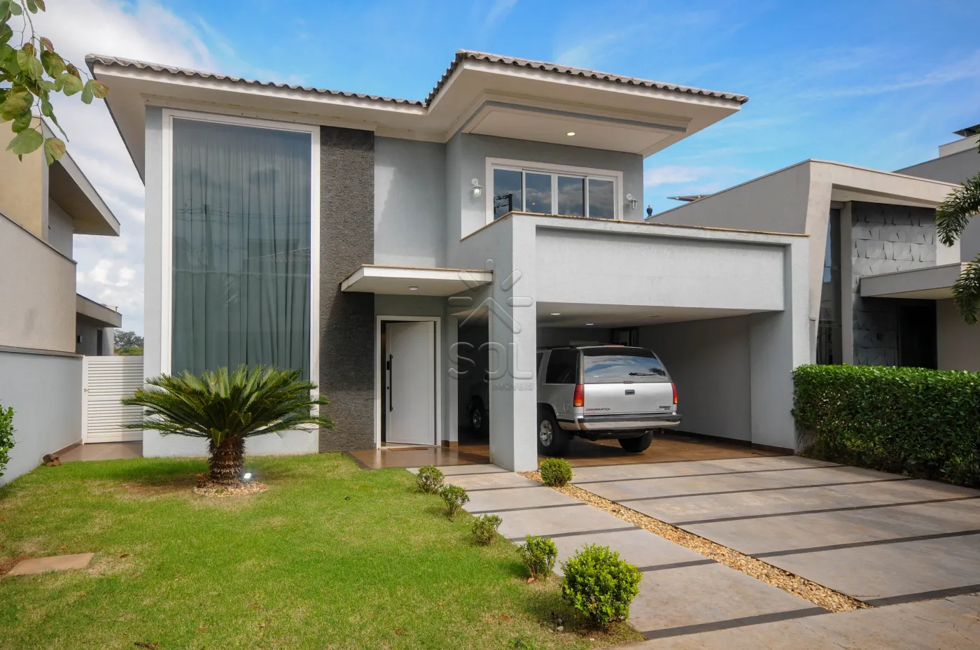 Sobrado de alto padrão à venda no Condomínio Terras Alpha II, em Foz do Iguaçu/PR - 290m² | Piscina | Energia fotovoltaica