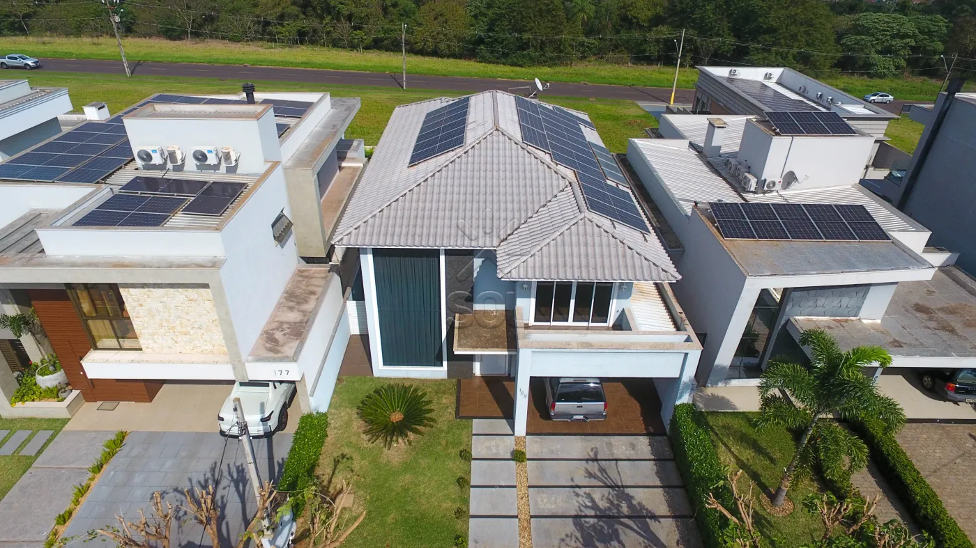 Sobrado de alto padrão à venda no Condomínio Terras Alpha II, em Foz do Iguaçu/PR - 290m² | Piscina | Energia fotovoltaica