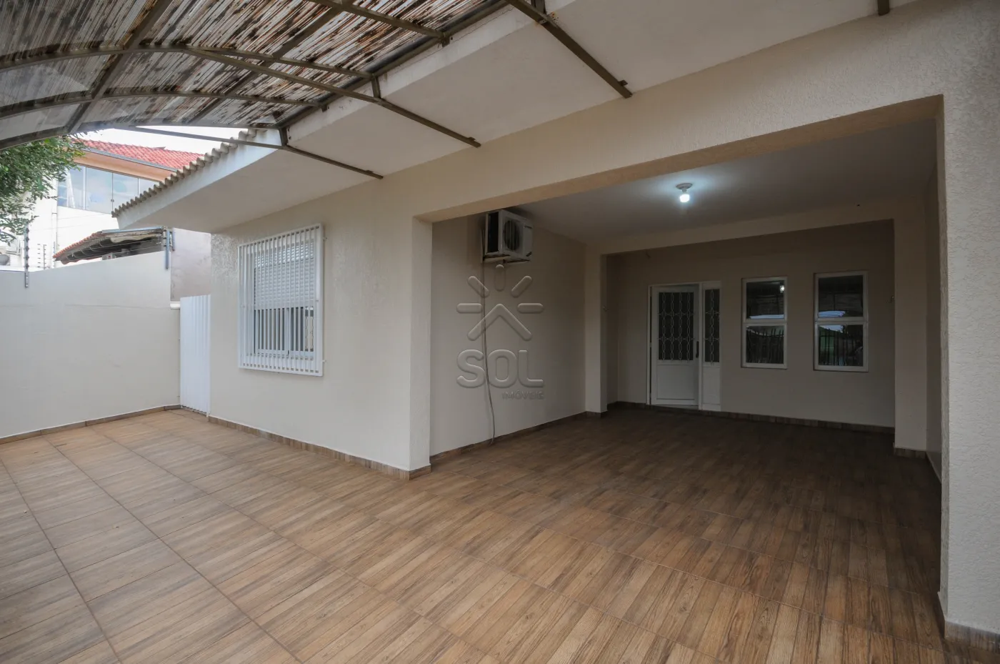 Casa à venda no Jardim Curitibano, em Foz do Iguaçu/PR - 118,82m² | 3 quartos | 220m² de terreno