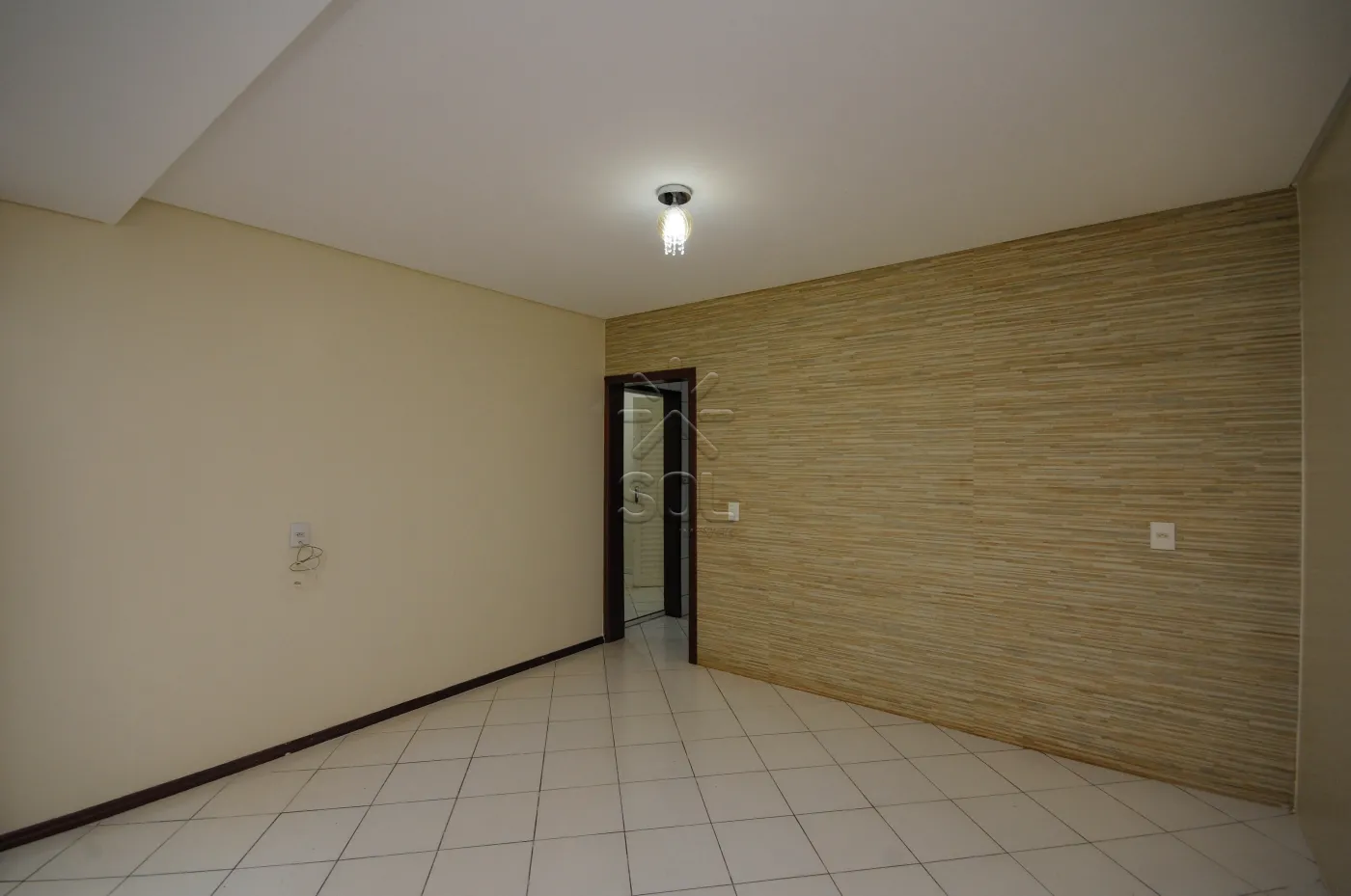 Casa à venda no Jardim Curitibano, em Foz do Iguaçu/PR - 118,82m² | 3 quartos | 220m² de terreno