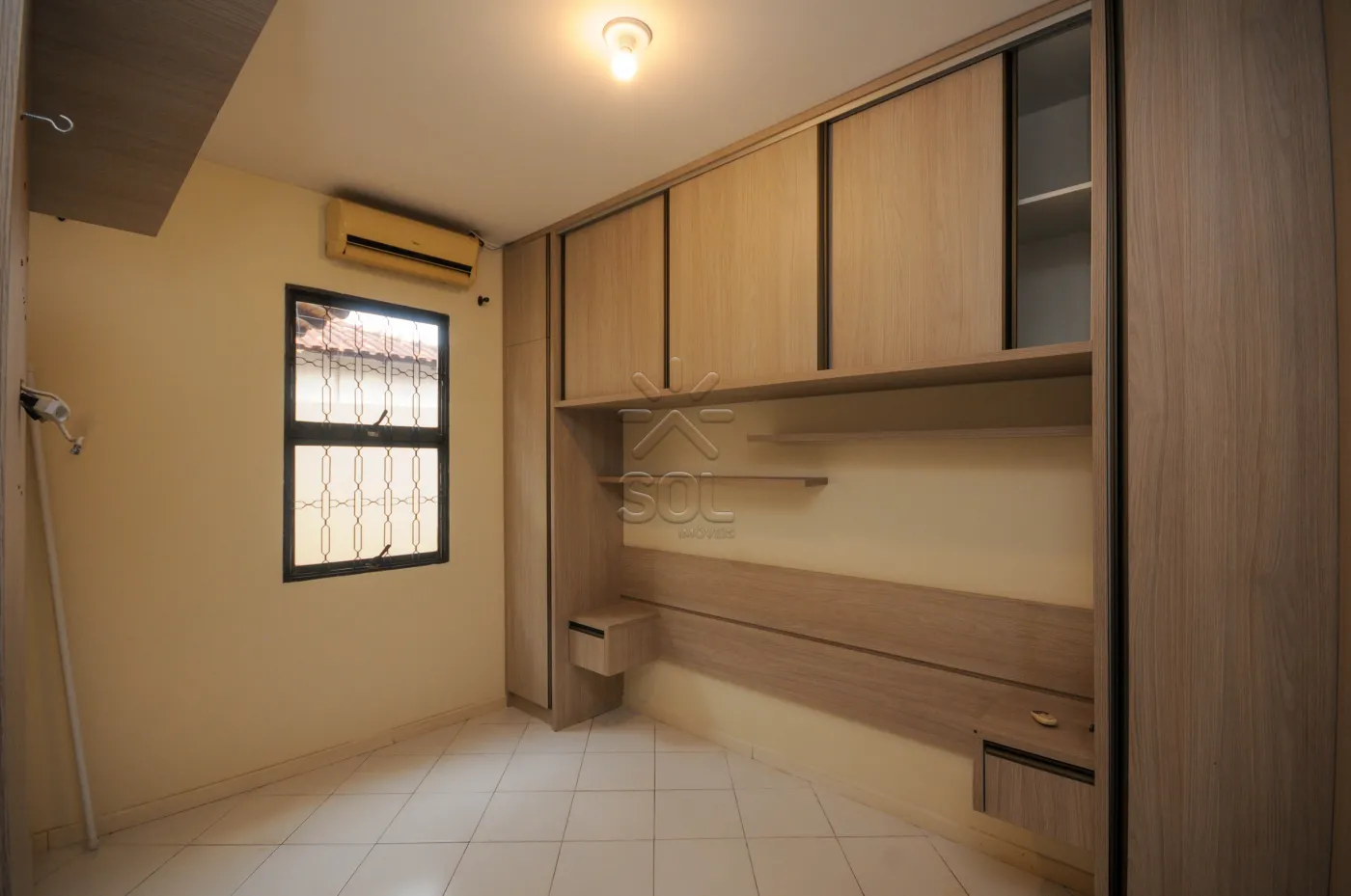 Casa à venda no Jardim Curitibano, em Foz do Iguaçu/PR - 118,82m² | 3 quartos | 220m² de terreno