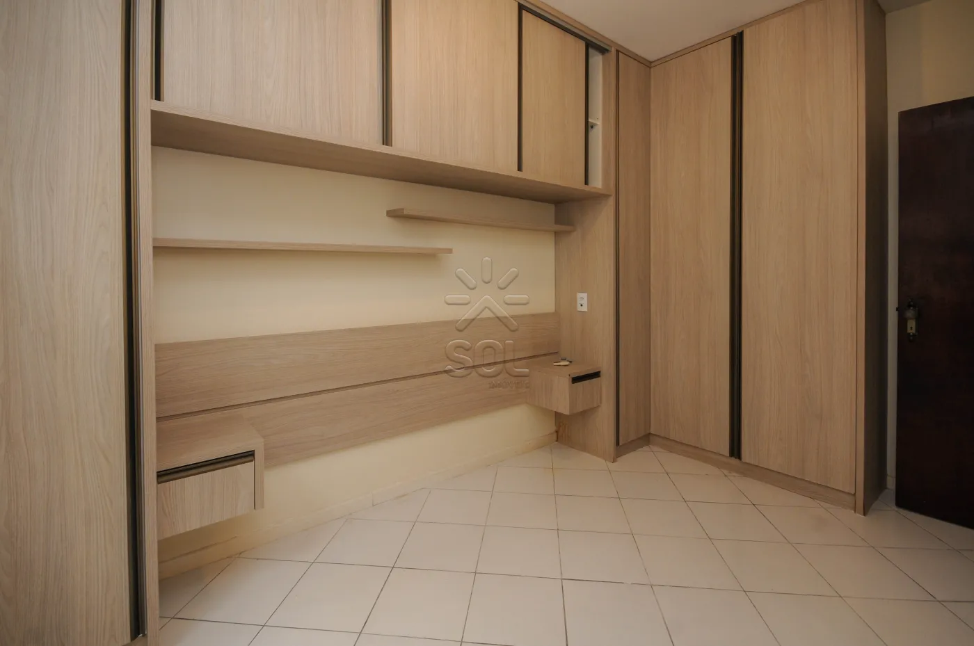 Casa à venda no Jardim Curitibano, em Foz do Iguaçu/PR - 118,82m² | 3 quartos | 220m² de terreno