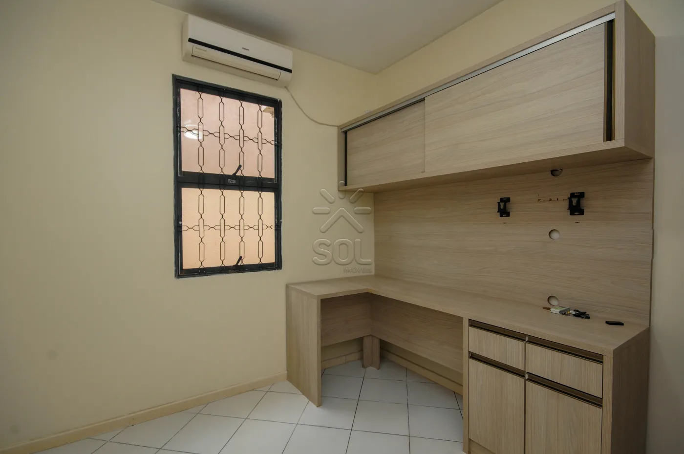 Casa à venda no Jardim Curitibano, em Foz do Iguaçu/PR - 118,82m² | 3 quartos | 220m² de terreno
