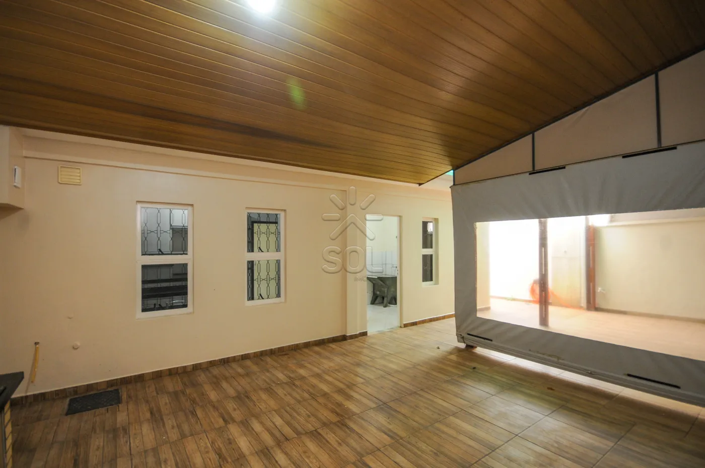 Casa à venda no Jardim Curitibano, em Foz do Iguaçu/PR - 118,82m² | 3 quartos | 220m² de terreno