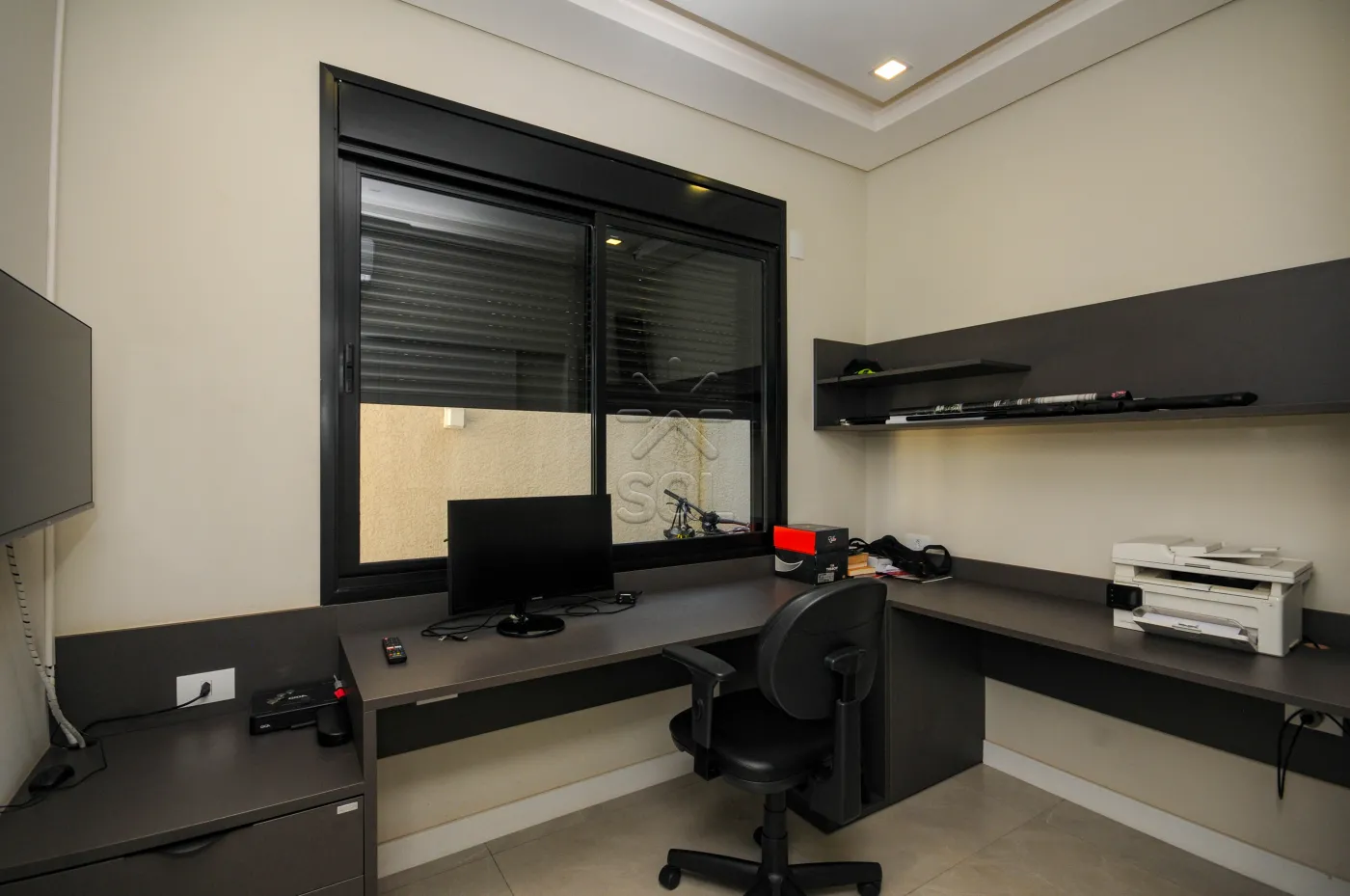 Sobrado totalmente mobiliado à venda no Jardim Lancaster, em Foz do Iguaçu/PR - 298m² | 3 quartos | Piscina