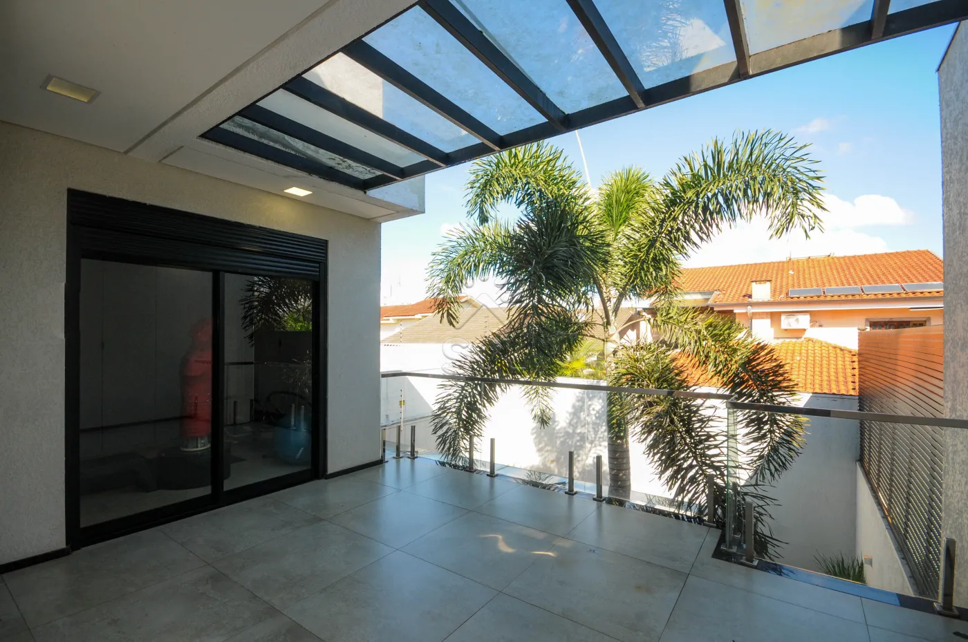 Sobrado totalmente mobiliado à venda no Jardim Lancaster, em Foz do Iguaçu/PR - 298m² | 3 quartos | Piscina