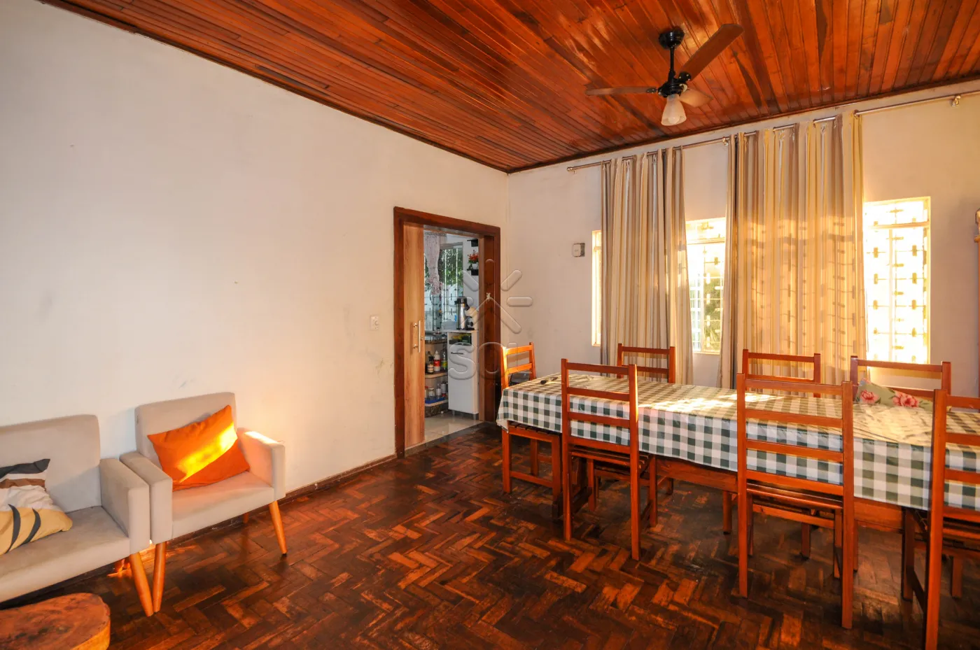 Casa ampla de esquina à venda no Campos do Iguaçu, em Foz do Iguaçu/PR - 334,35m² | 5 quartos | 990m² de terreno