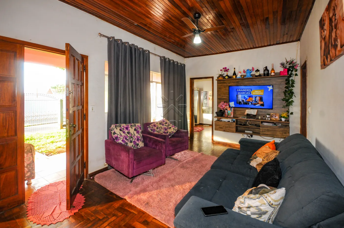 Casa ampla de esquina à venda no Campos do Iguaçu, em Foz do Iguaçu/PR - 334,35m² | 5 quartos | 990m² de terreno