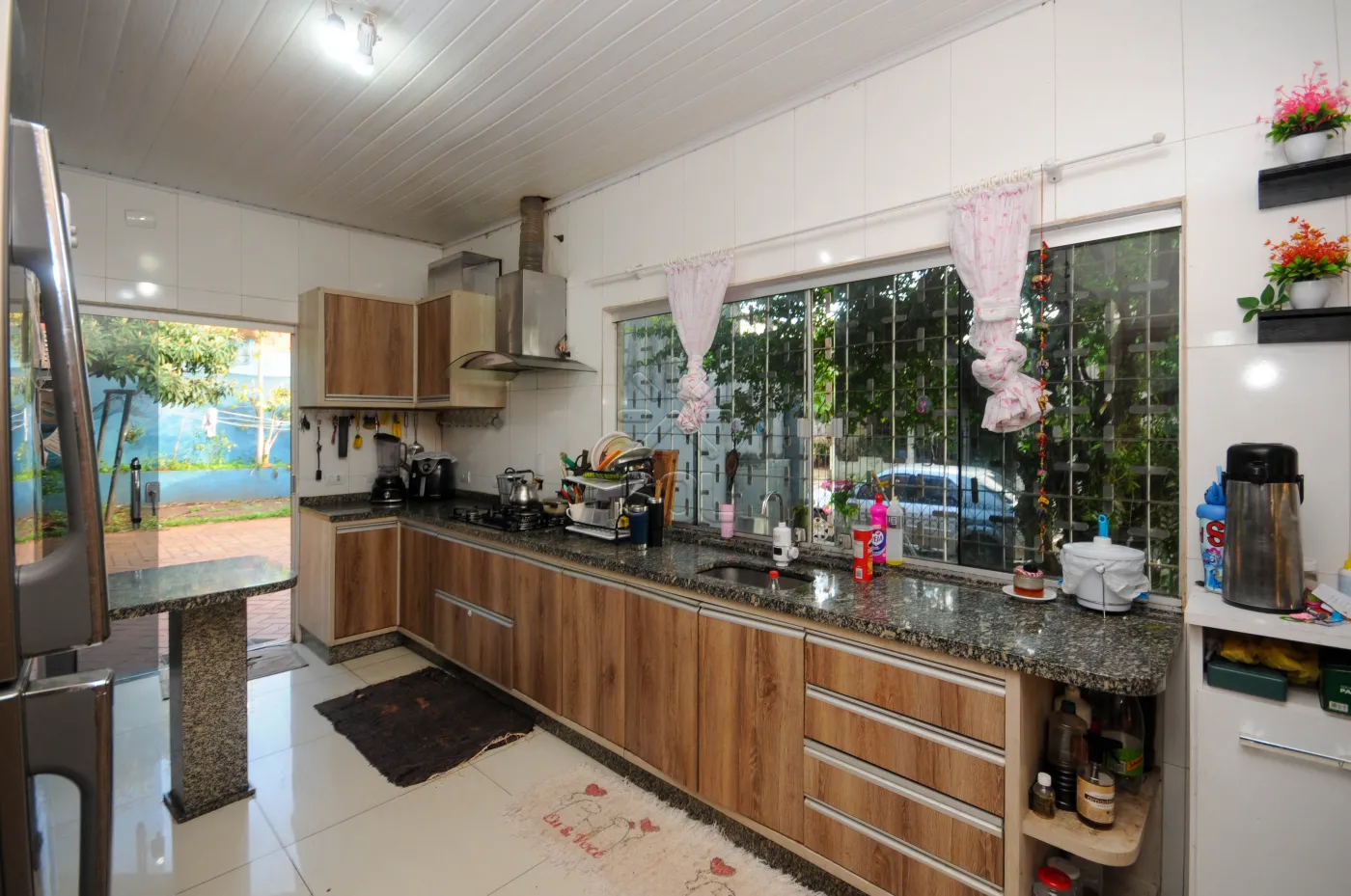 Casa ampla de esquina à venda no Campos do Iguaçu, em Foz do Iguaçu/PR - 334,35m² | 5 quartos | 990m² de terreno