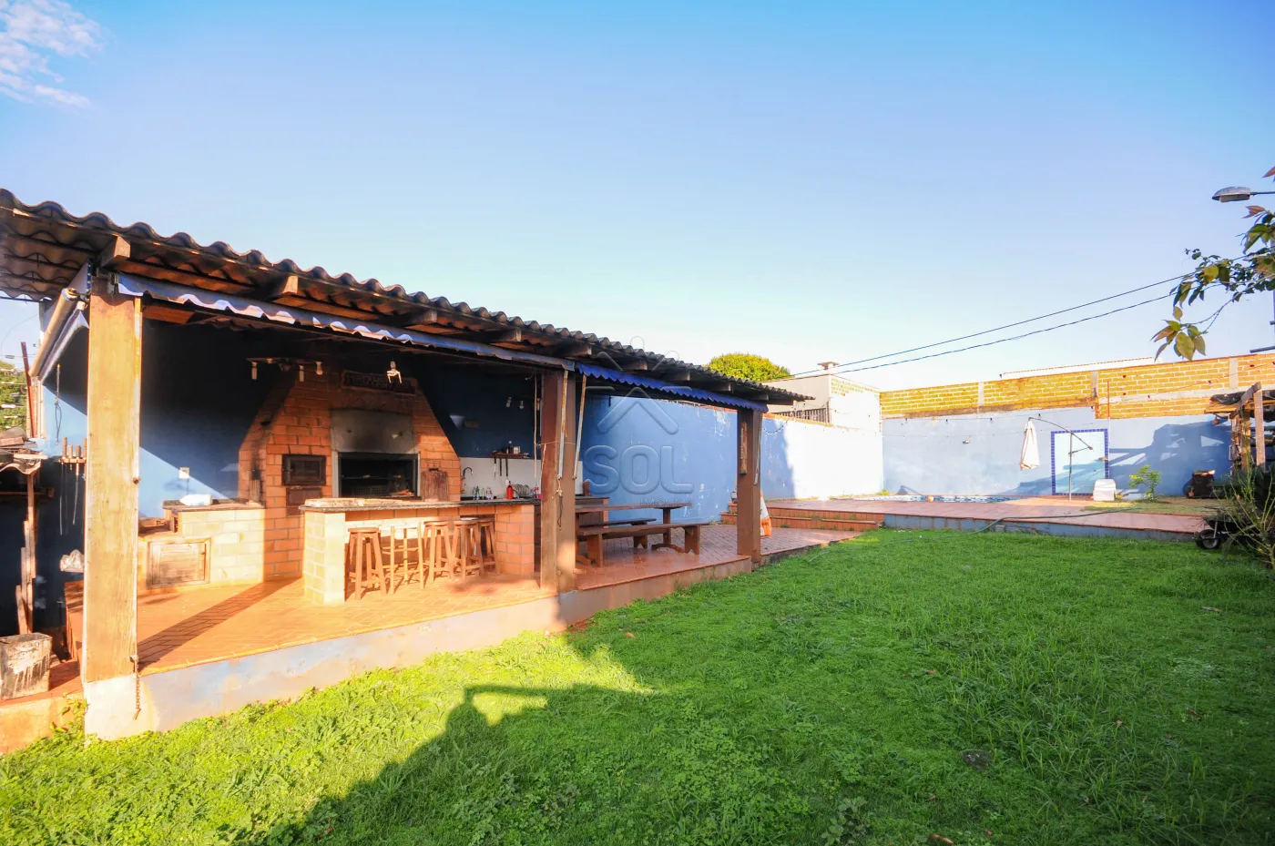 Casa ampla de esquina à venda no Campos do Iguaçu, em Foz do Iguaçu/PR - 334,35m² | 5 quartos | 990m² de terreno