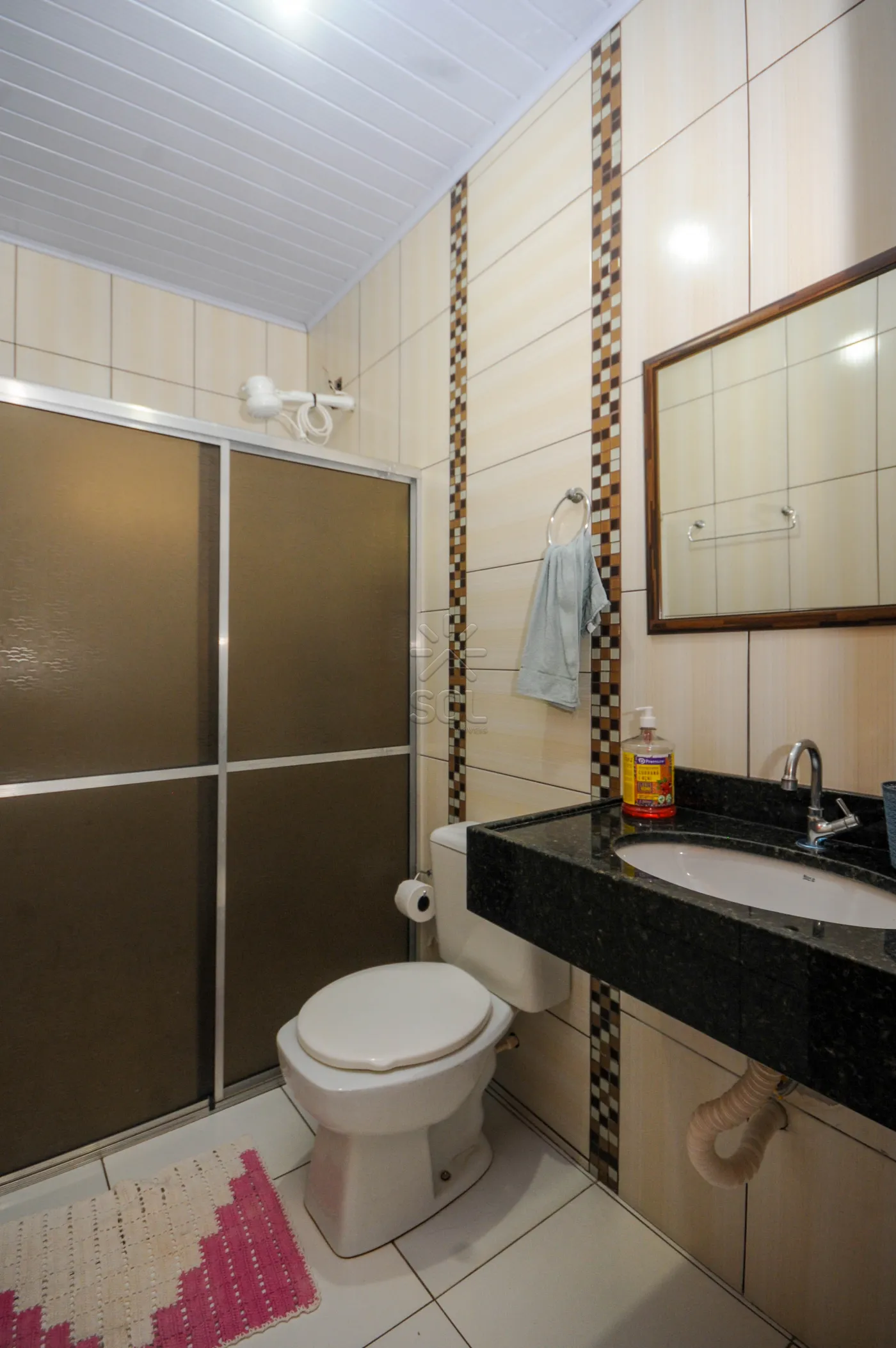 Casa à venda no Novo Mundo, região de Três Lagoas, Foz do Iguaçu/PR - 160m² | 3 quartos | 360m² de terreno