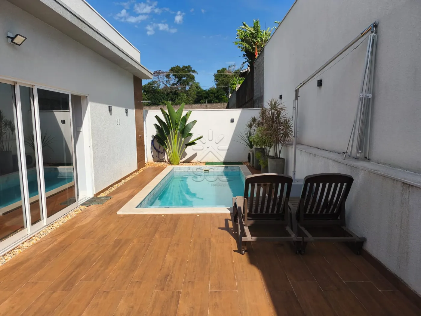 Casa semimobiliada à venda no Condomínio Villa Conscientia, em Foz do Iguaçu/PR - 157,42m² | 3 quartos | Piscina