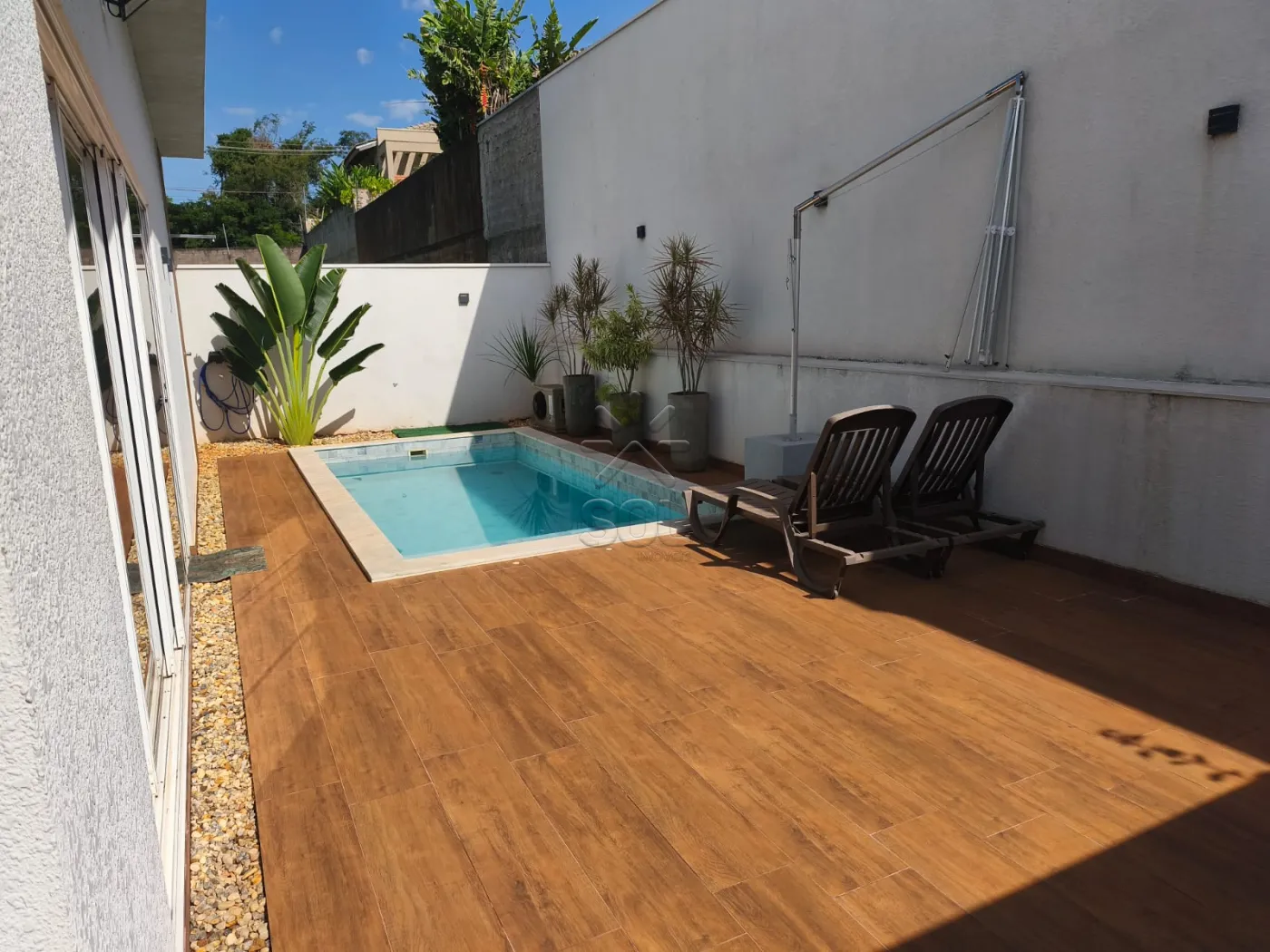 Casa semimobiliada à venda no Condomínio Villa Conscientia, em Foz do Iguaçu/PR - 157,42m² | 3 quartos | Piscina