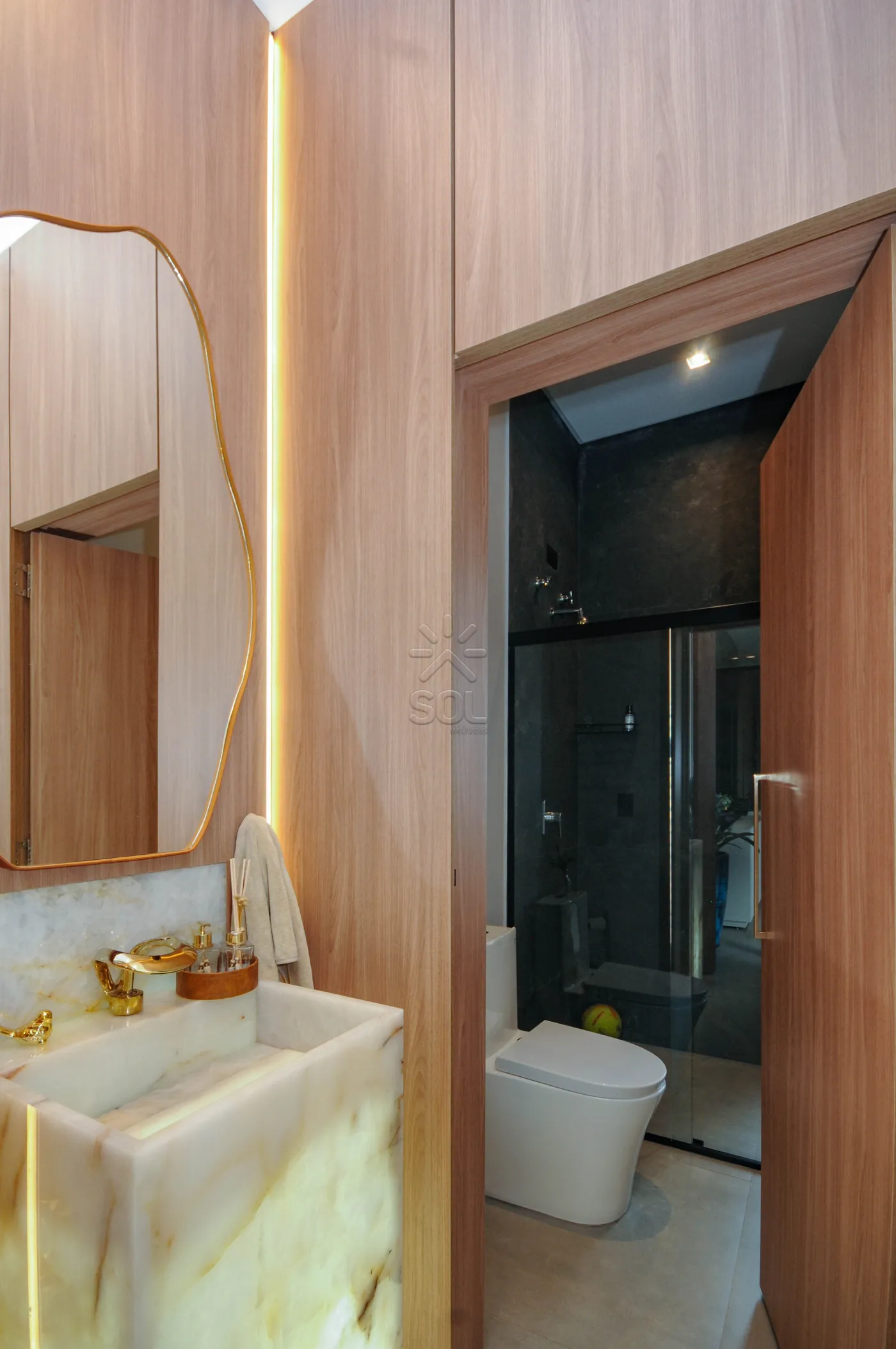 Casa de alto padrão à venda no Condomínio Royal Falls Yacht Residence & Resort, em Foz do Iguaçu/PR - 374,29m² | 4 suítes | Piscina