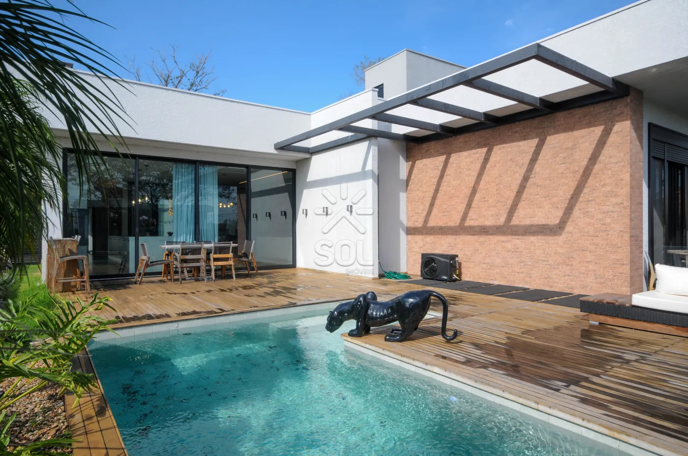 Casa de alto padrão à venda no Condomínio Royal Falls Yacht Residence & Resort, em Foz do Iguaçu/PR - 374,29m² | 4 suítes | Piscina