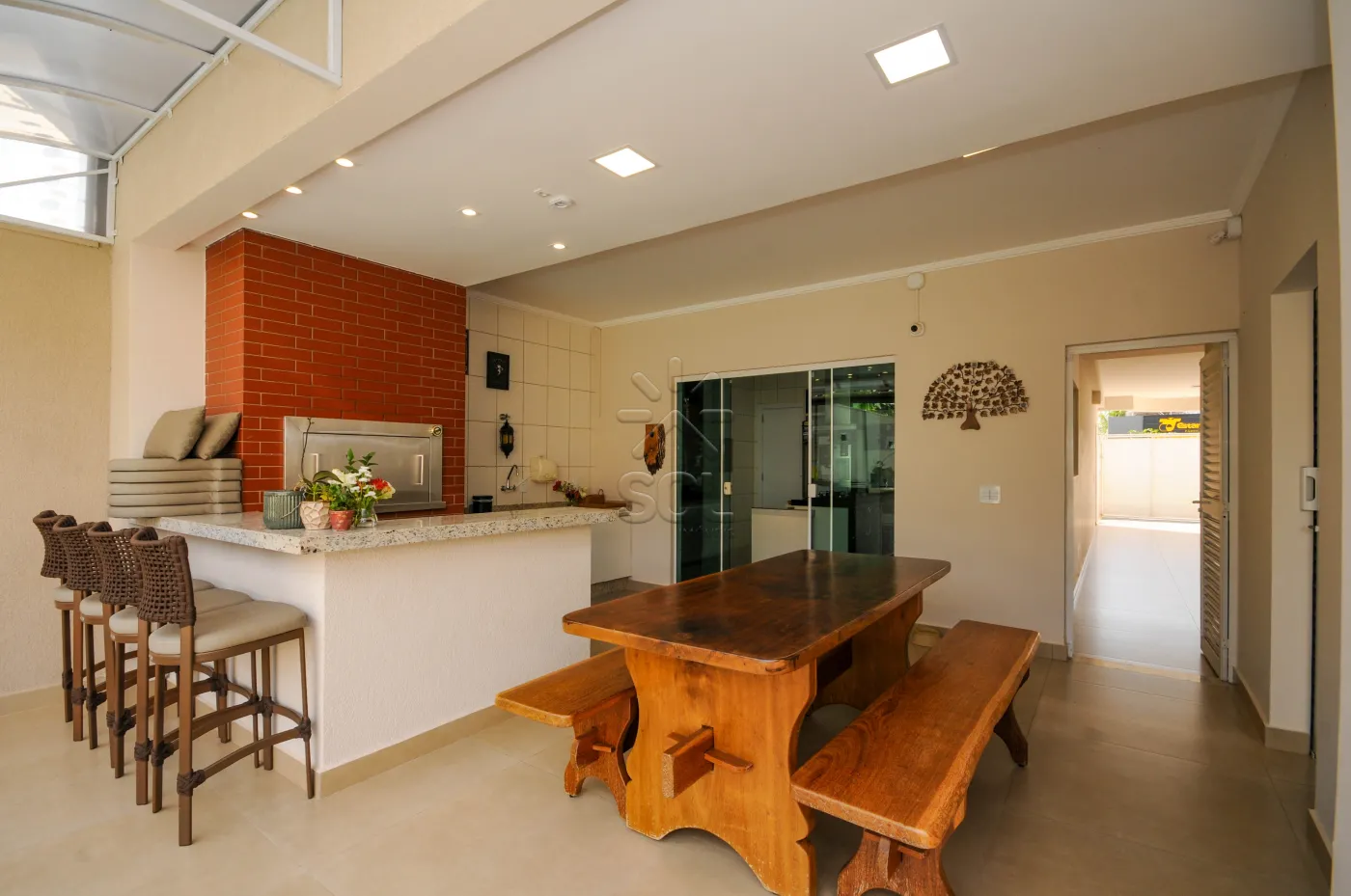 Sobrado de alto padrão à venda no Jardim Dom Pedro I em Foz do Iguaçu/PR - 246,82m² | 3 quartos | Piscina aquecida