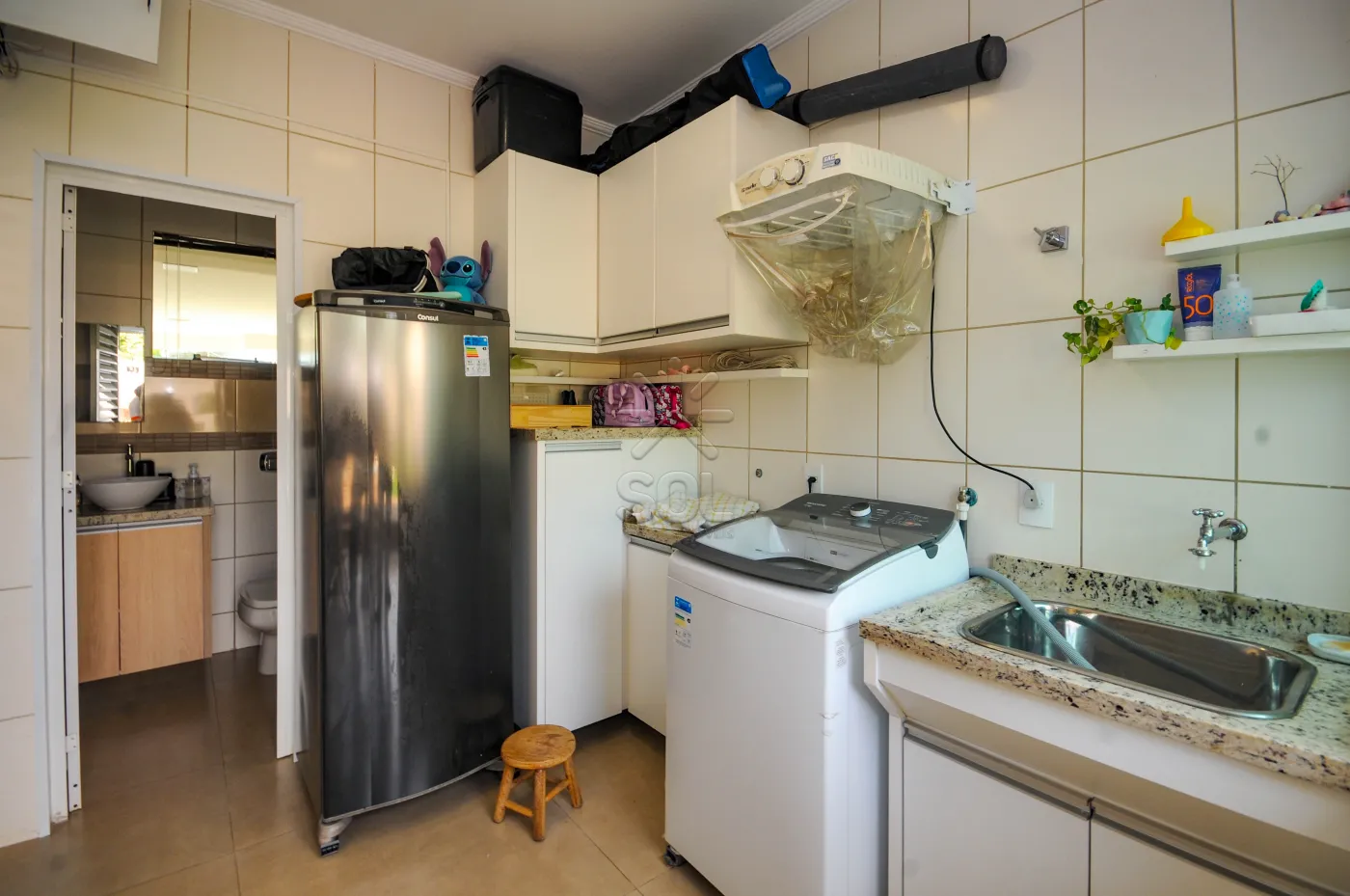 Sobrado de alto padrão à venda no Jardim Dom Pedro I em Foz do Iguaçu/PR - 246,82m² | 3 quartos | Piscina aquecida