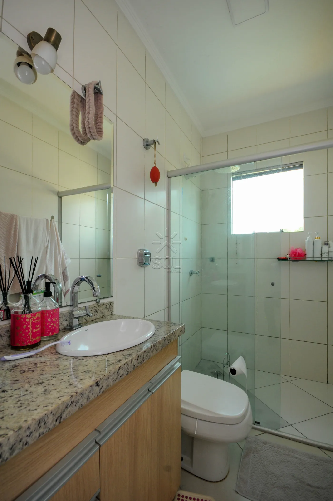 Sobrado de alto padrão à venda no Jardim Dom Pedro I em Foz do Iguaçu/PR - 246,82m² | 3 quartos | Piscina aquecida